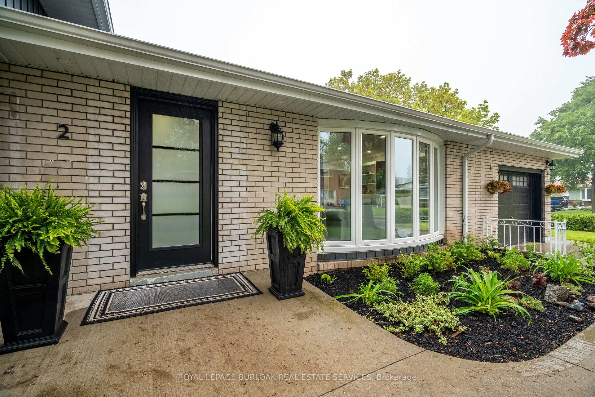 Photo 7 of 2 Lynford Avenue, Hamilton, Bruleville — HOMEH