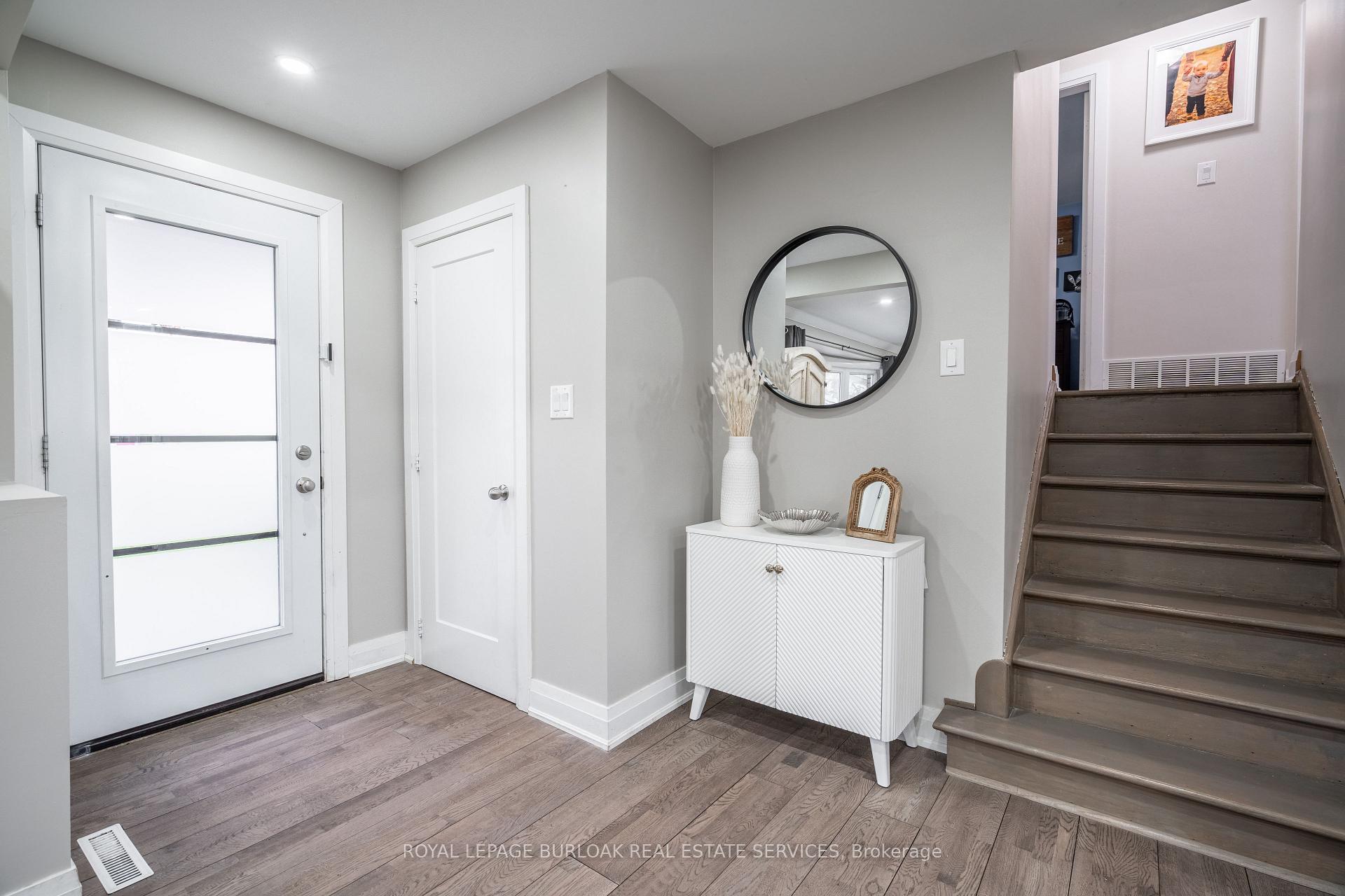 Photo 8 of 2 Lynford Avenue, Hamilton, Bruleville — HOMEH