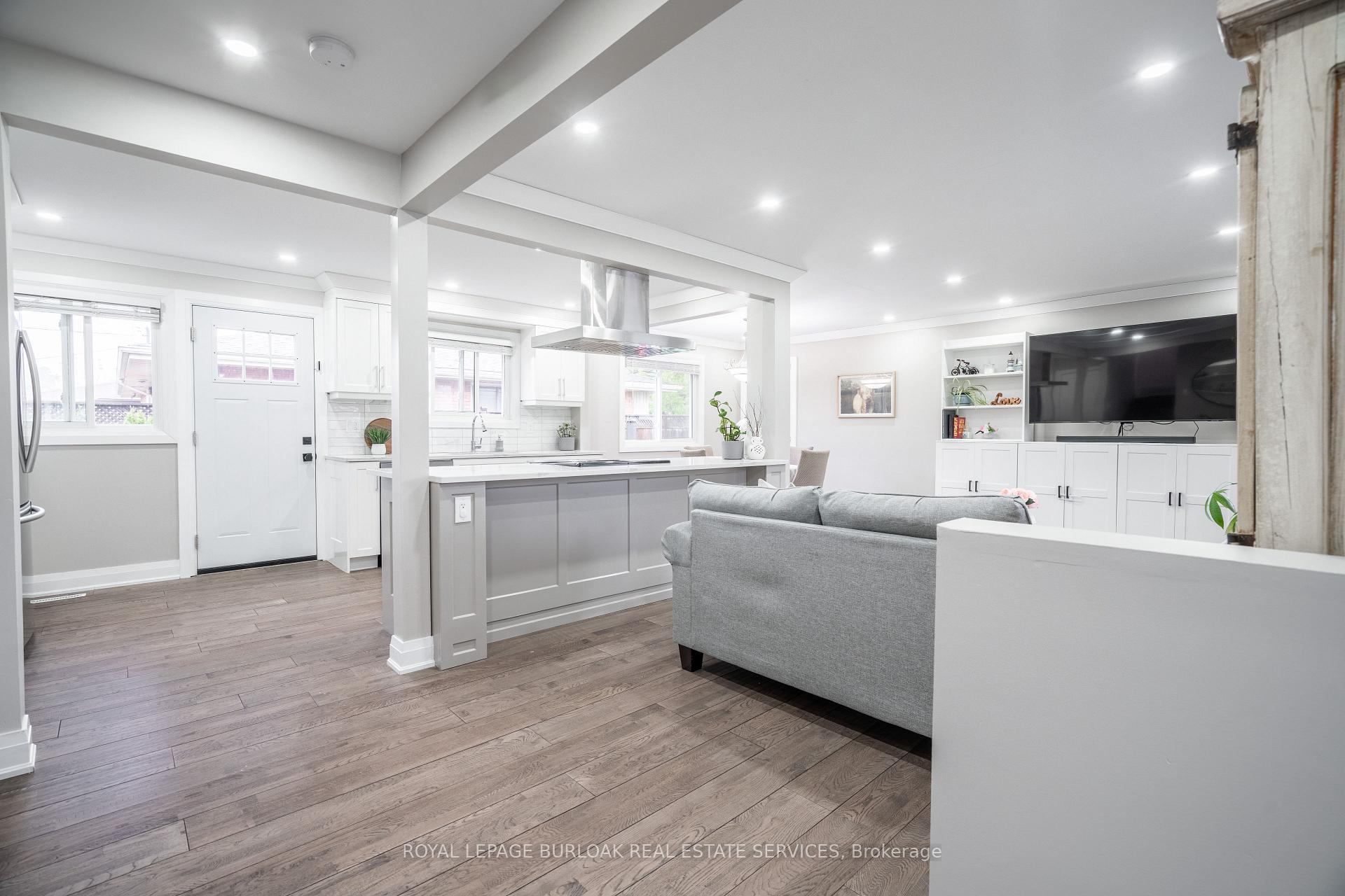 Photo 9 of 2 Lynford Avenue, Hamilton, Bruleville — HOMEH