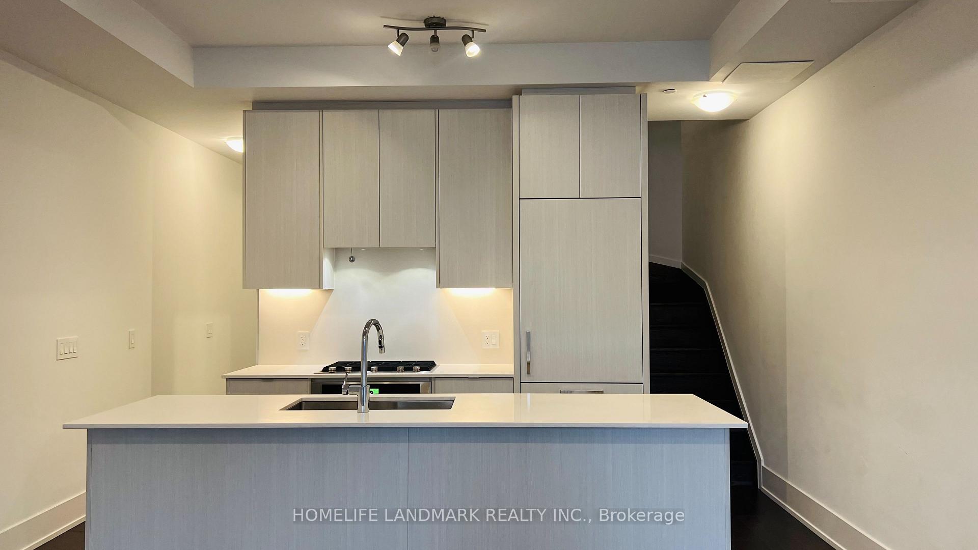 Front of Unit th #17, 270 Davenport Road