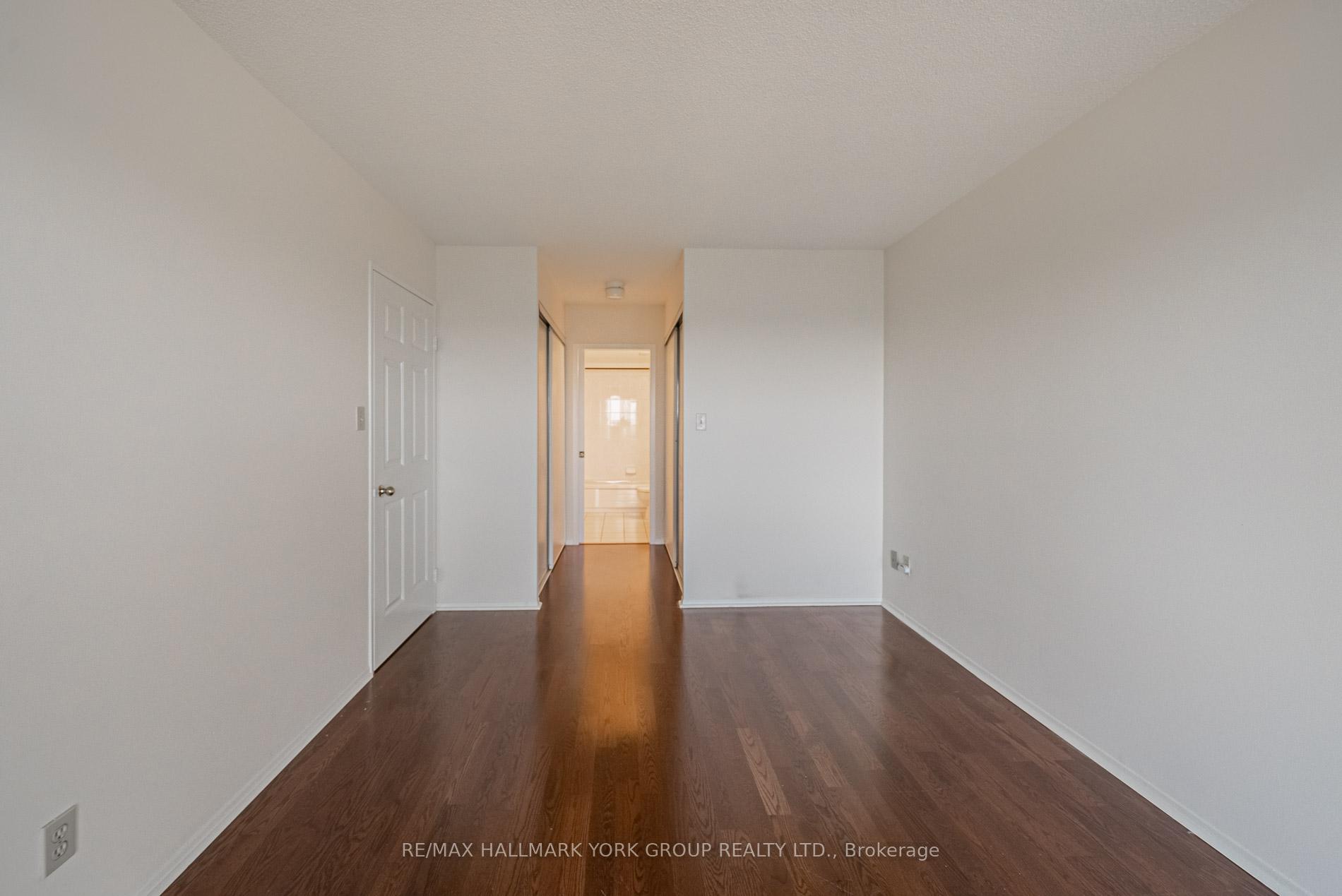 Photo 15 of Unit 1617, 268 Ridley Boulevard, Toronto, Bedford Park-Nortown — HOMEH