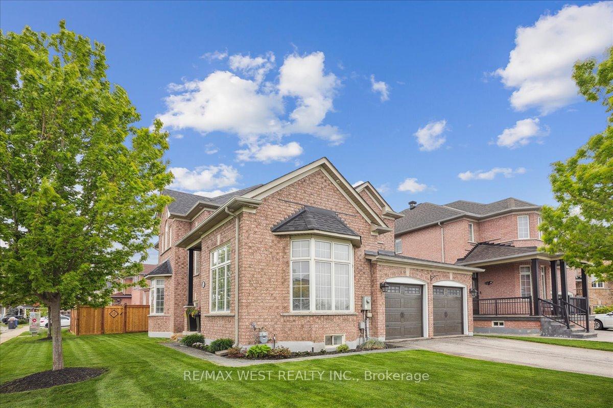 Front of 52 Goreridge Crescent