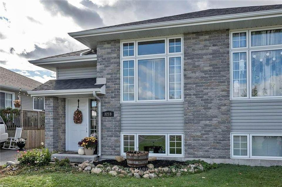 Photo 1 of 3218 Northdale Drive, Cornwall — HOMEH