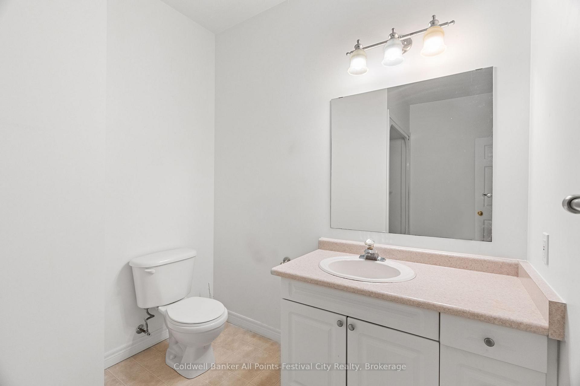 Photo 21 of 323 Martha Street, Goderich, Goderich (Town) — HOMEH
