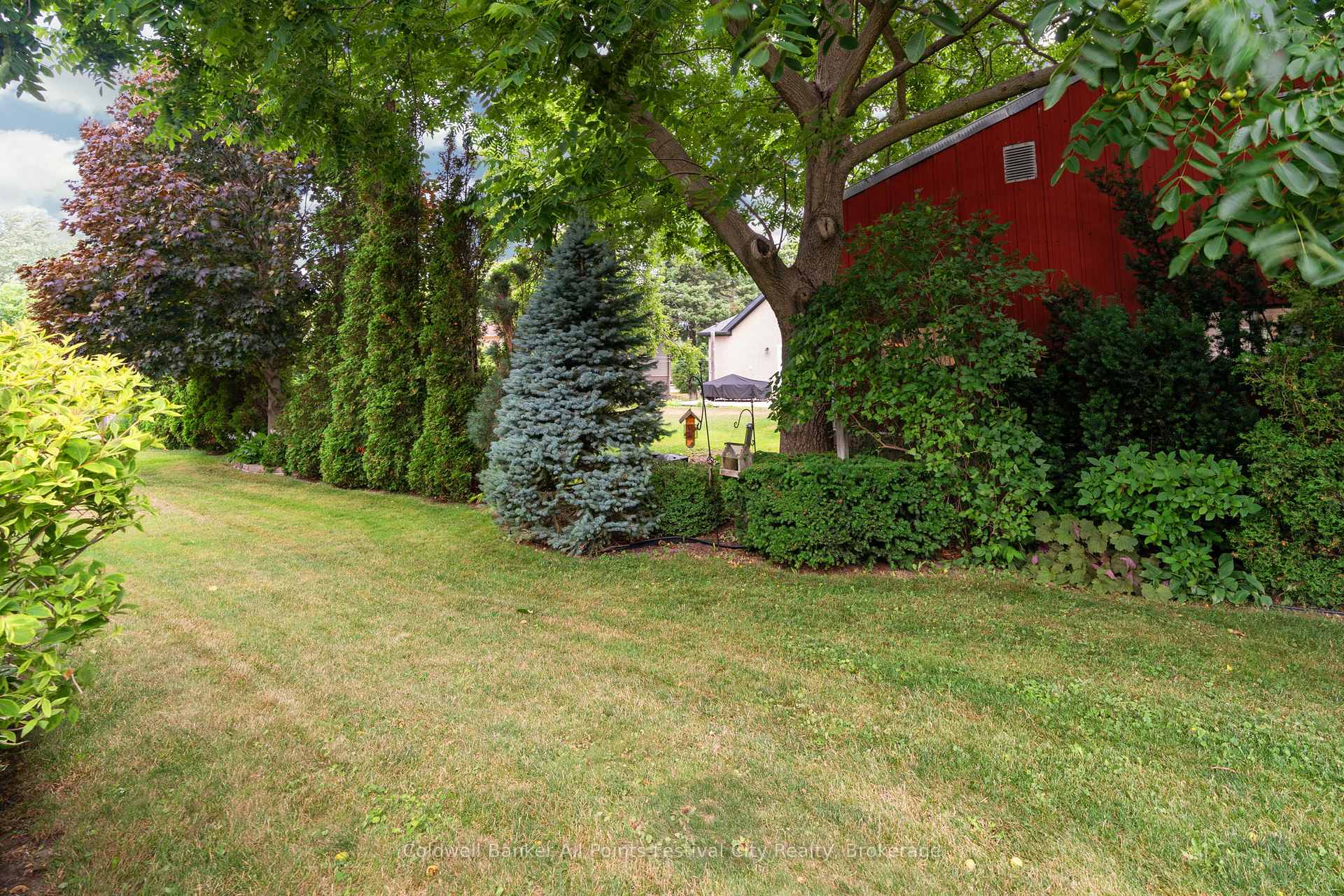 Photo 38 of 323 Martha Street, Goderich, Goderich (Town) — HOMEH