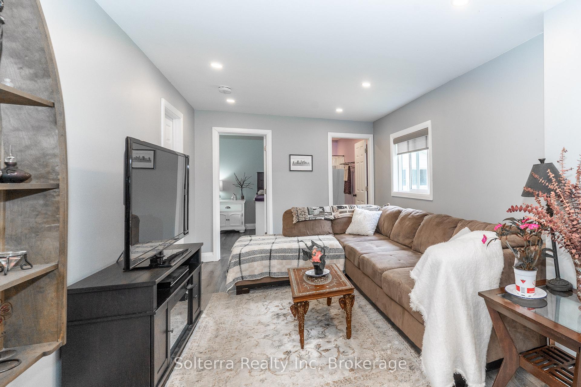 Photo 14 of 160 Wagner Street, Gravenhurst, Muskoka (S) — HOMEH