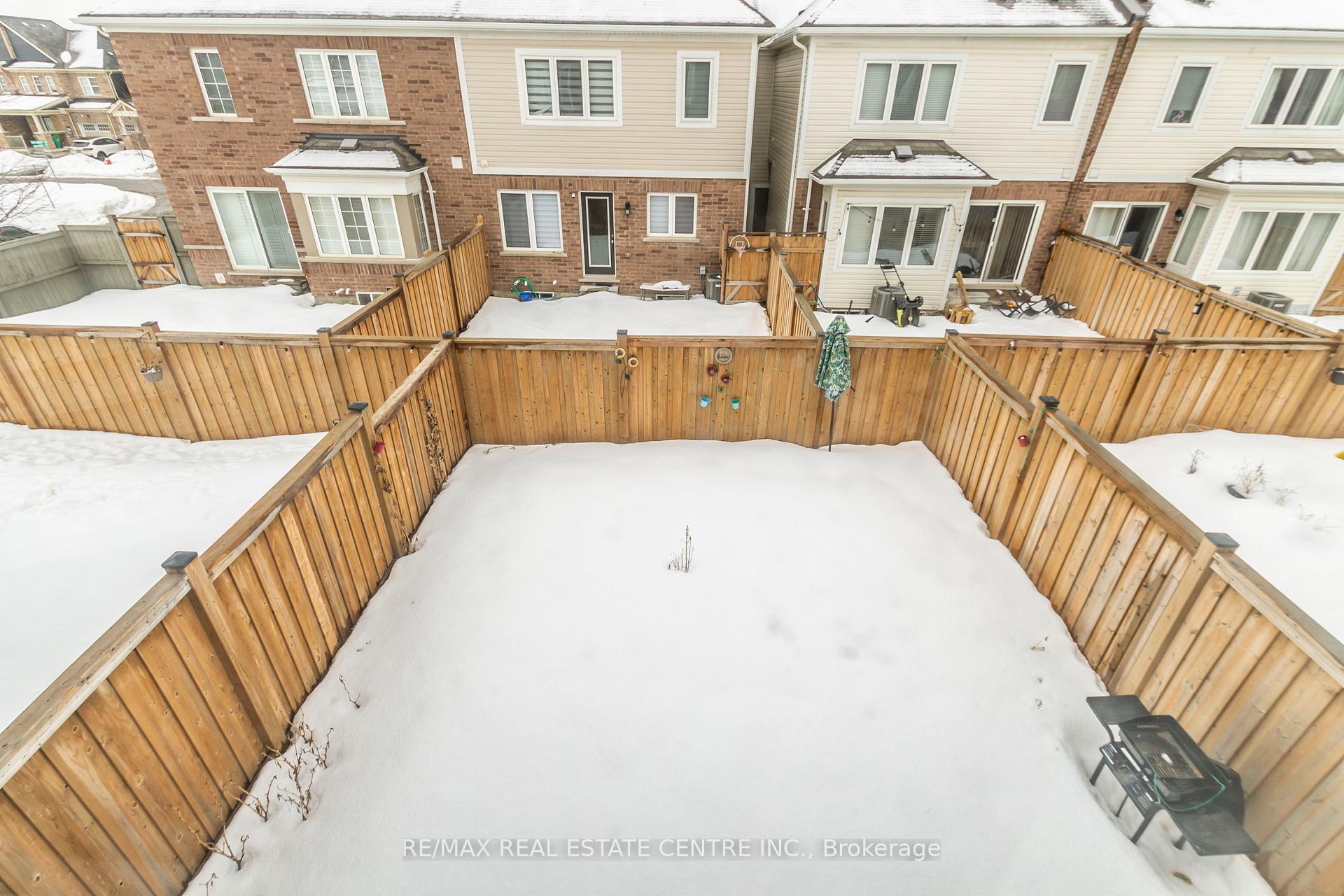 Photo 34 of 27 Donlamont Circle, Brampton, Northwest Brampton — HOMEH