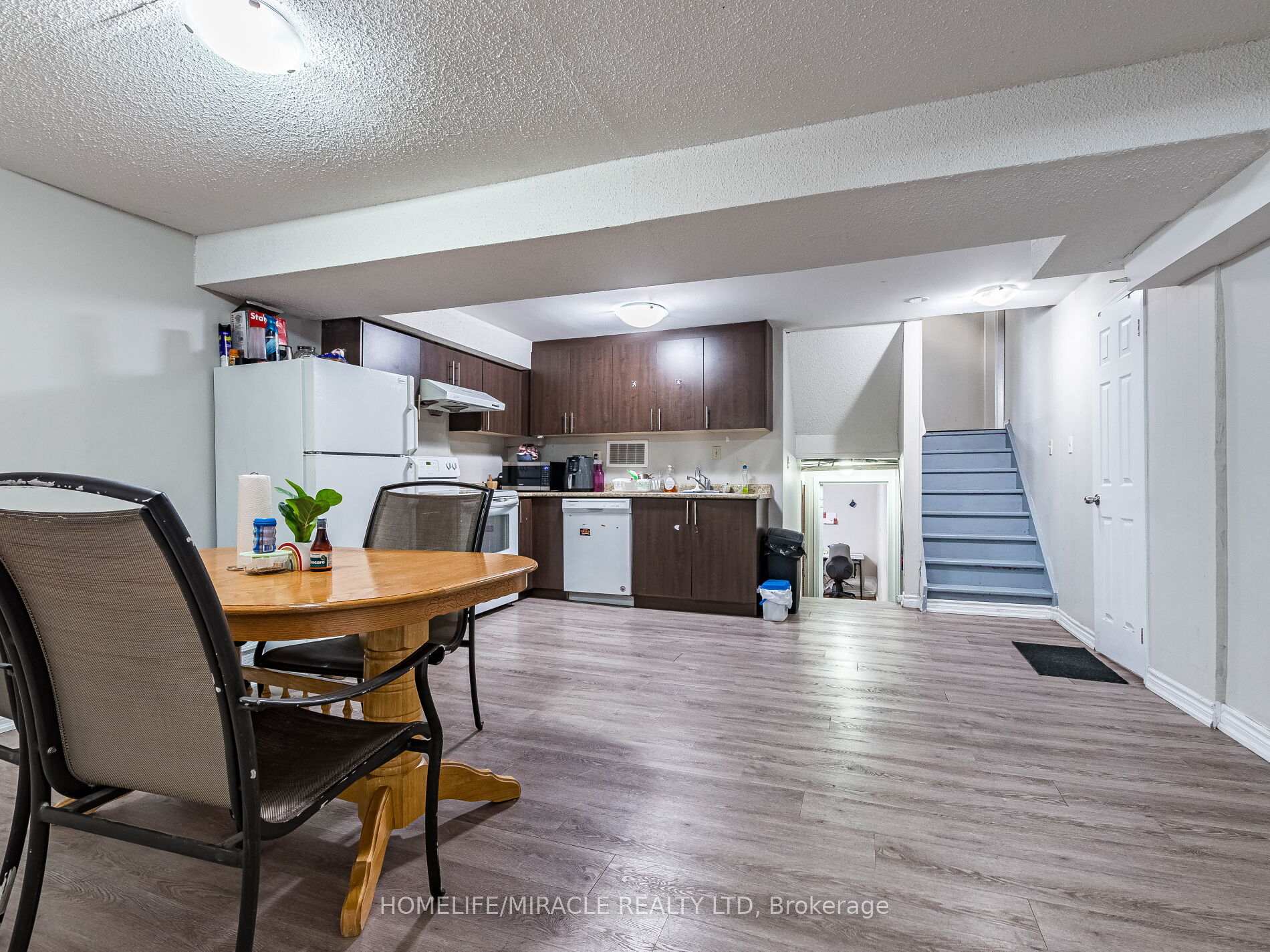 Photo 33 of 10 Madison Street, Brampton, Central Park — HOMEH