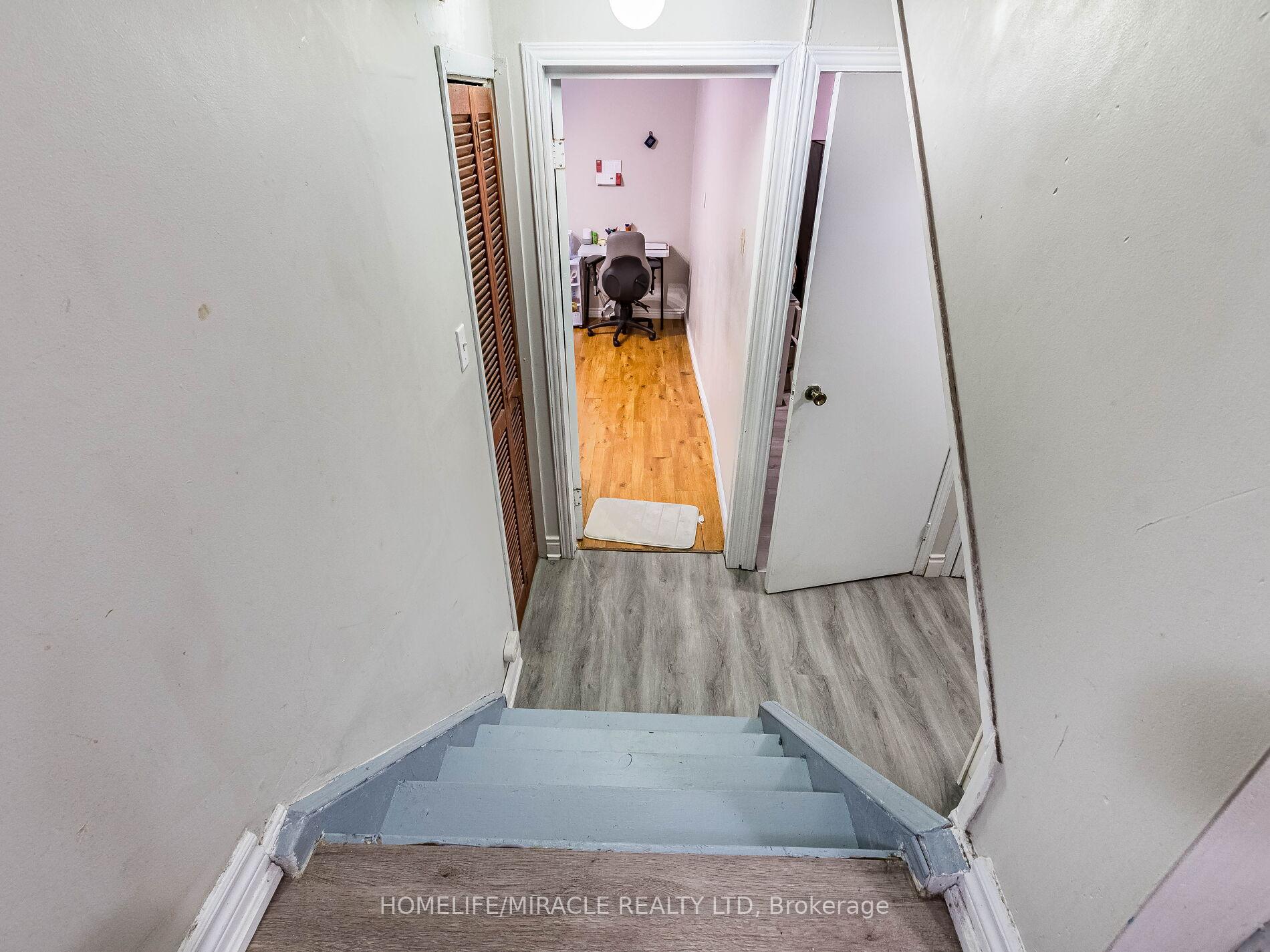 Photo 39 of 10 Madison Street, Brampton, Central Park — HOMEH