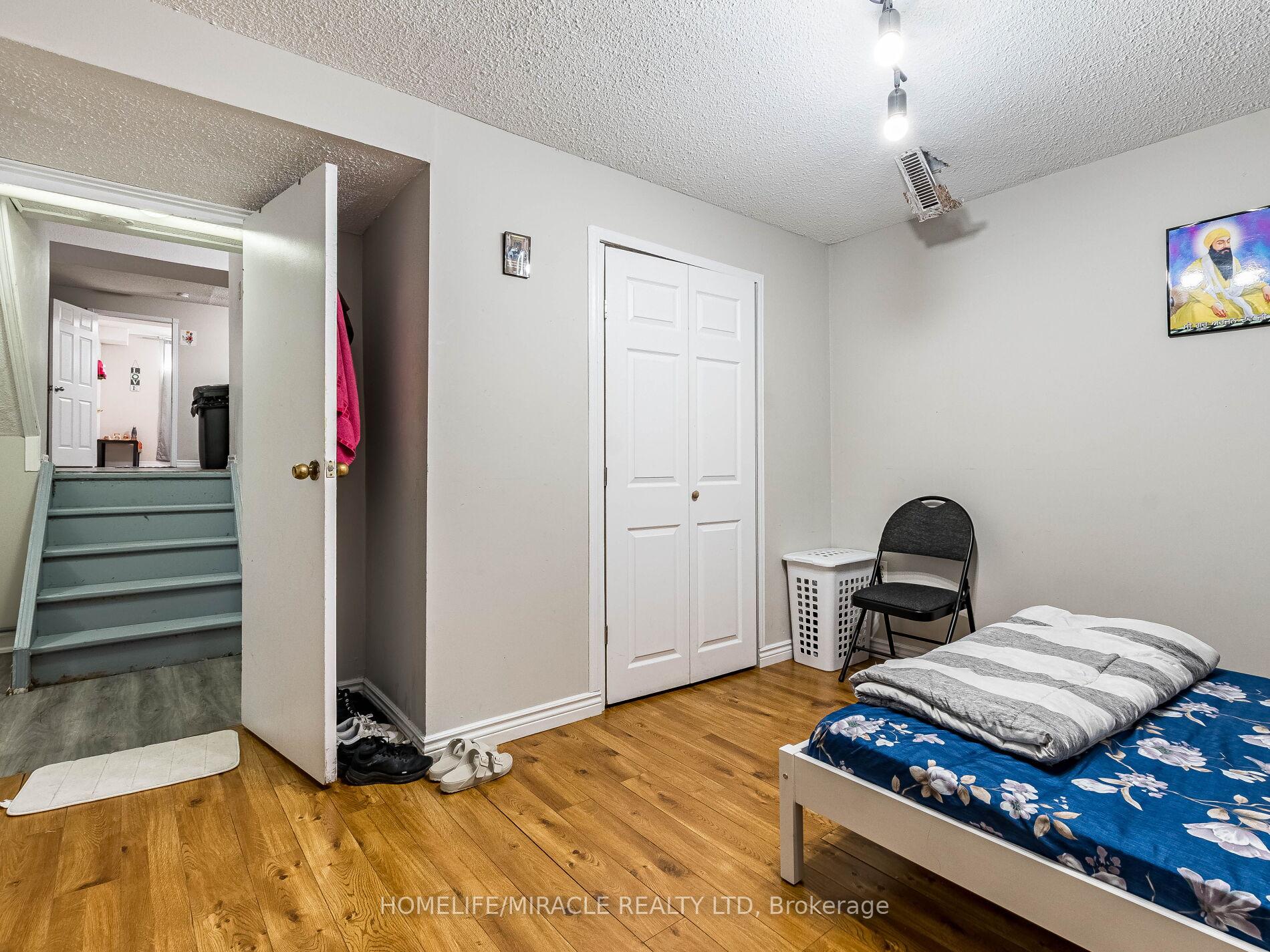 Photo 41 of 10 Madison Street, Brampton, Central Park — HOMEH