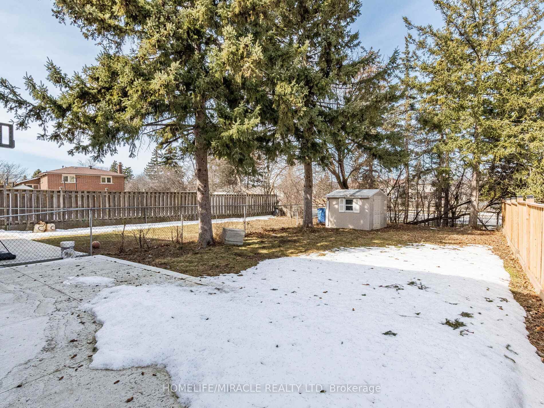 Photo 45 of 10 Madison Street, Brampton, Central Park — HOMEH