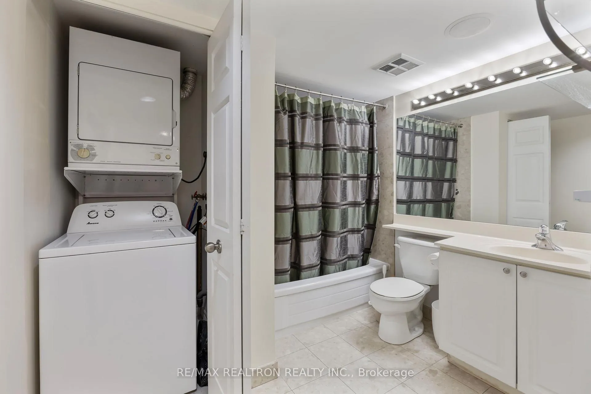 Photo 9 of Unit 507, 8 Covington Road, Toronto, Englemount-Lawrence — HOMEH