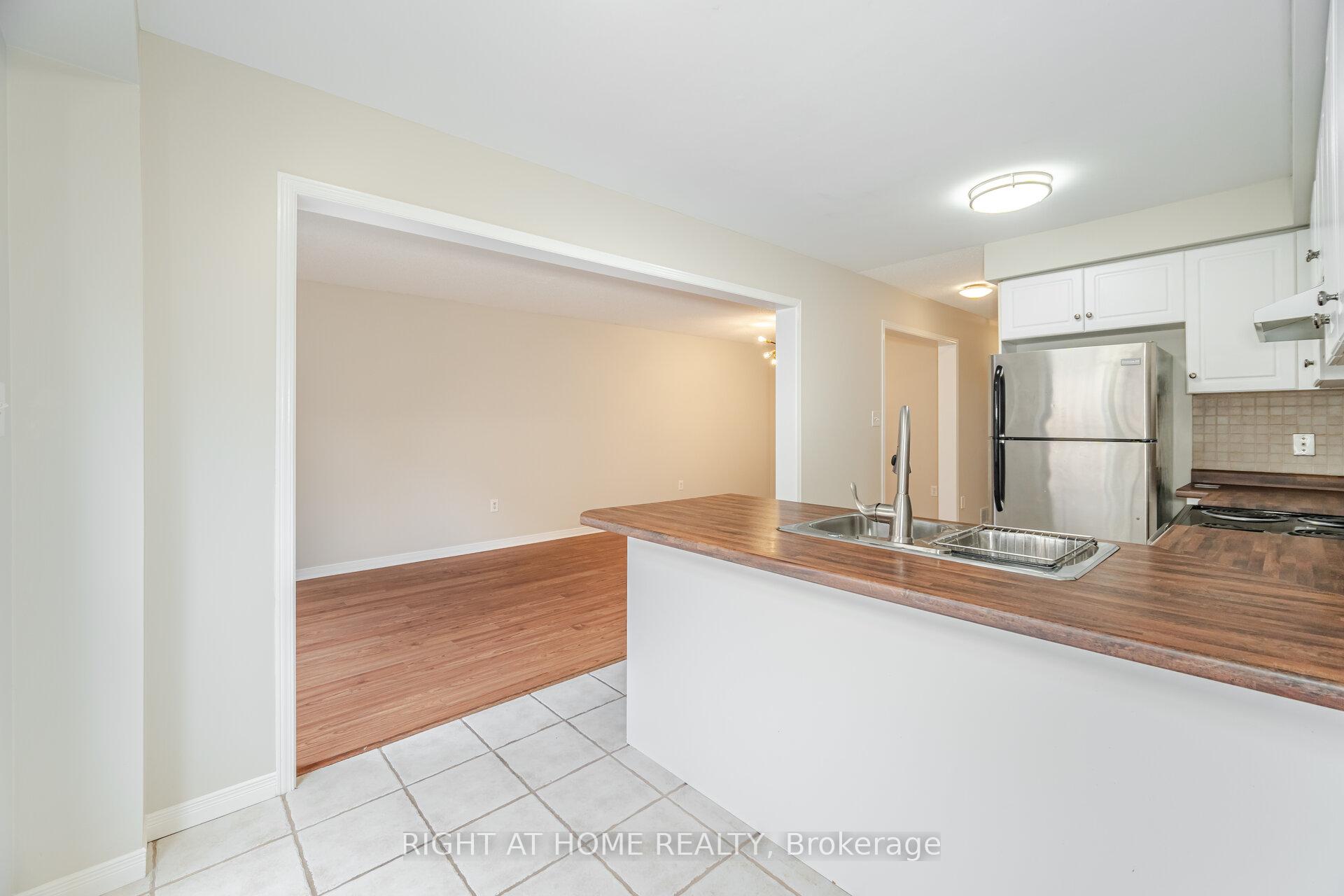 Photo 33 of Unit 2, 1283 Blanshard Drive, Burlington, Tansley — HOMEH