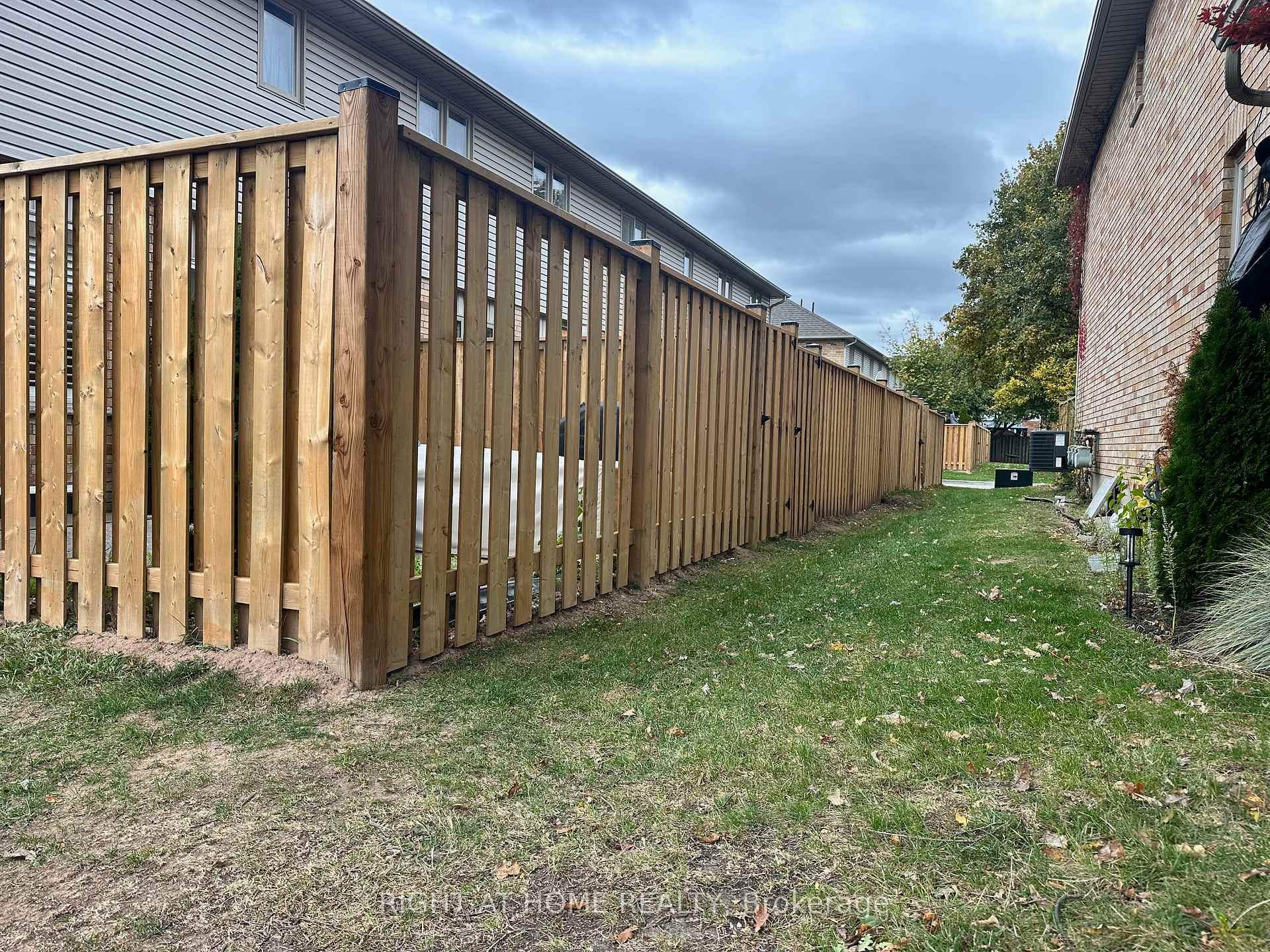 Photo 59 of Unit 2, 1283 Blanshard Drive, Burlington, Tansley — HOMEH