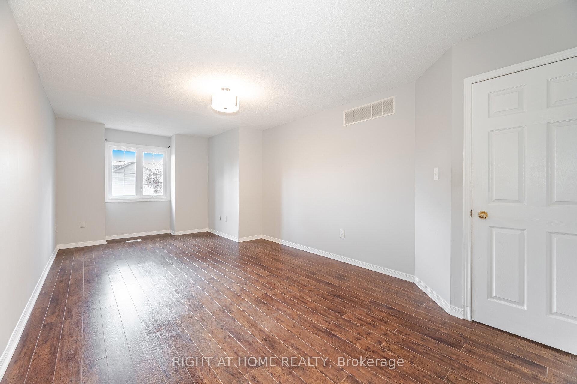 Photo 21 of Unit 2, 1283 Blanshard Drive, Burlington, Tansley — HOMEH