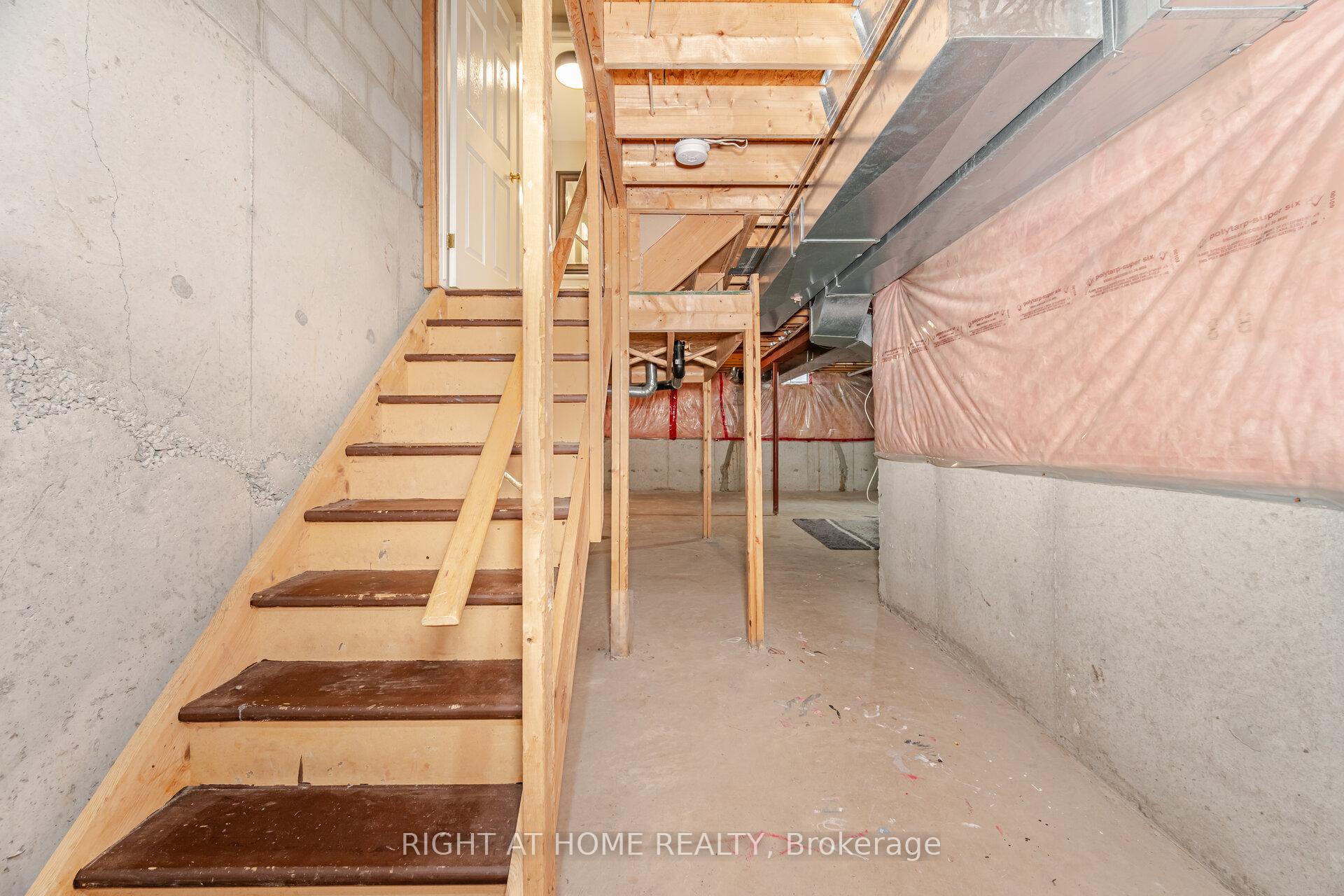 Photo 72 of Unit 2, 1283 Blanshard Drive, Burlington, Tansley — HOMEH