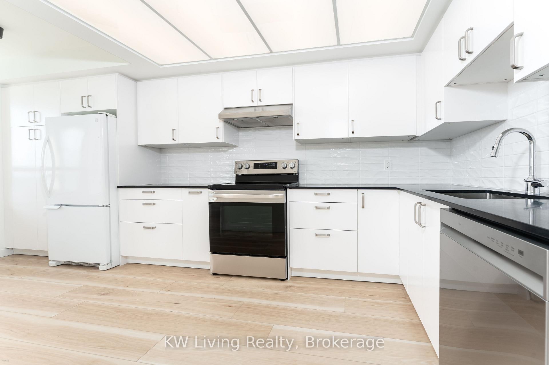Photo 4 of Unit 2306, 205 Wynford Drive, Toronto, Flemingdon Park — HOMEH