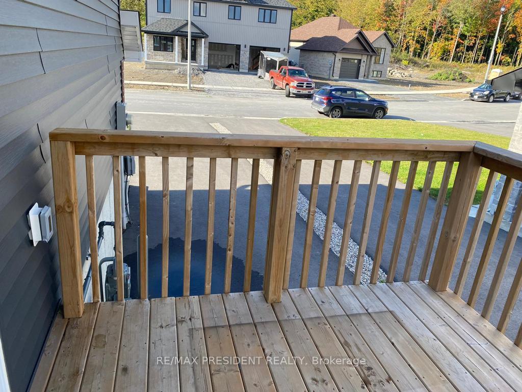 Photo 13 of 76 Cameron Crescent, Cornwall — HOMEH