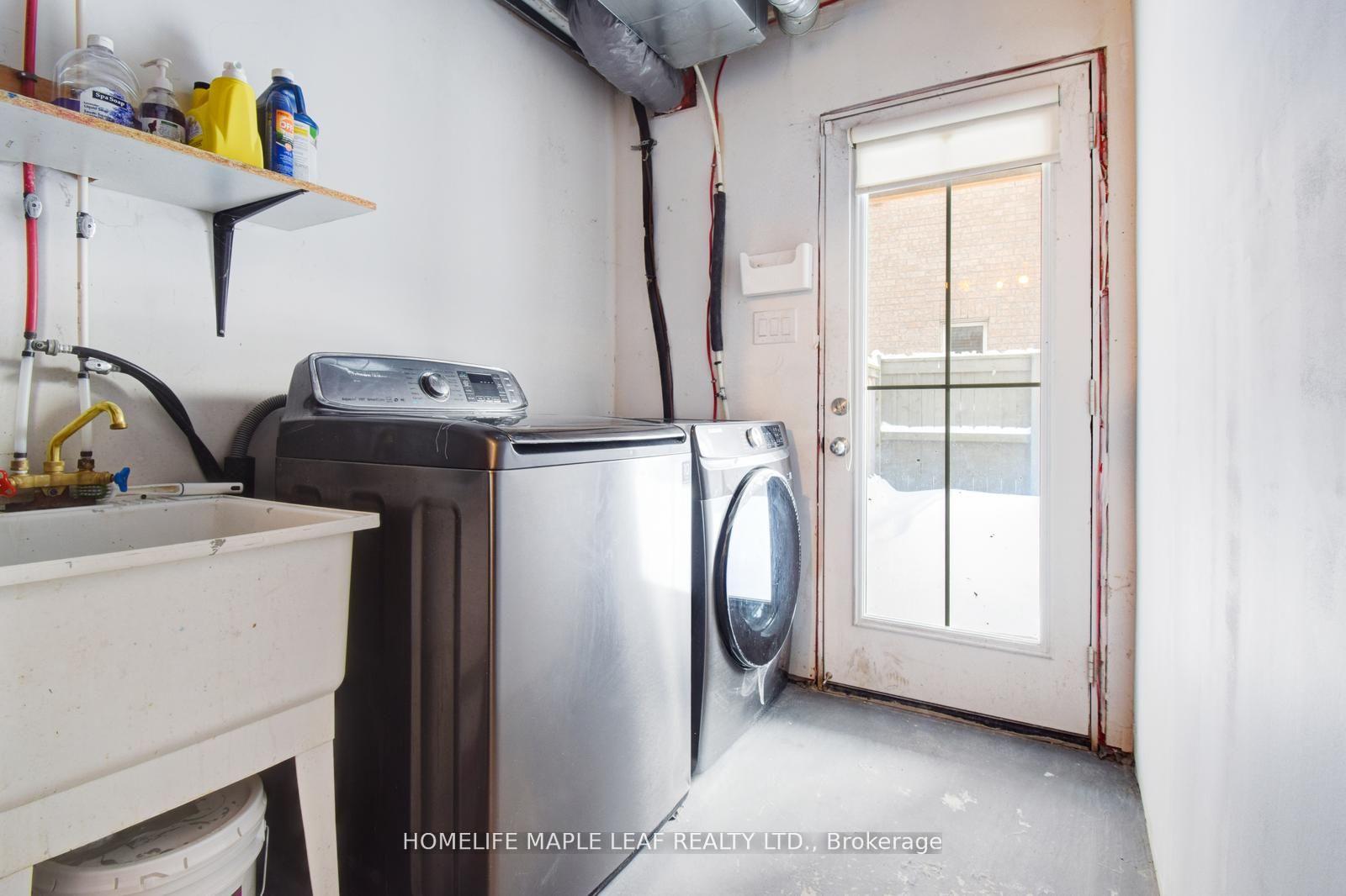 Photo 32 of 62 Aldersgate Drive, Brampton, Northwest Brampton — HOMEH