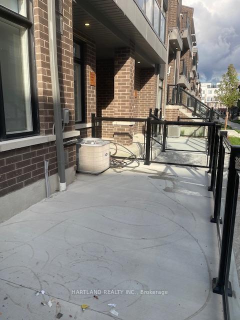 Photo 8 of Unit 1403, 1695 Dersan Street, Pickering, Duffin Heights — HOMEH