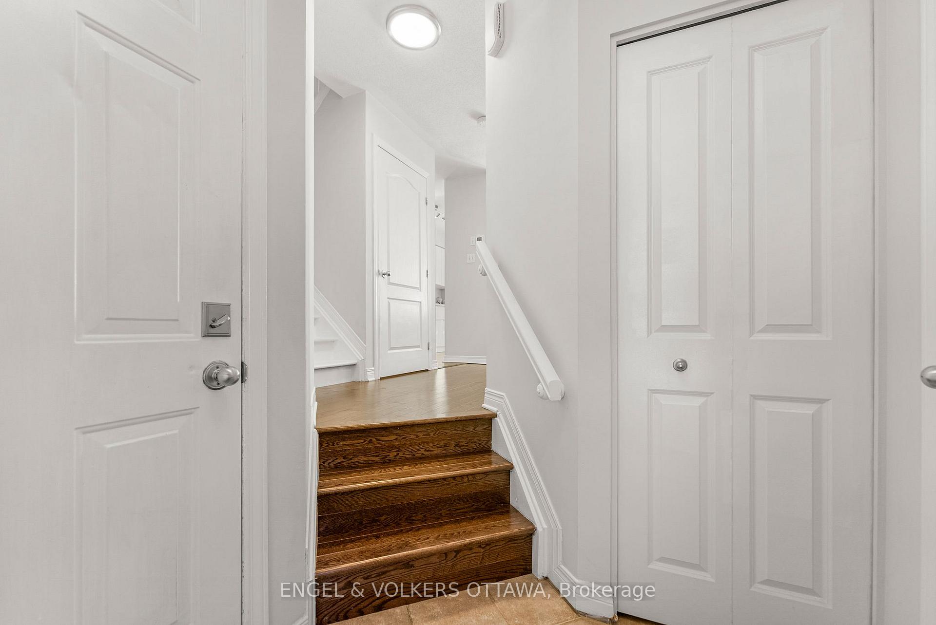 Photo 5 of 8 Crampton Drive, Carleton Place — HOMEH