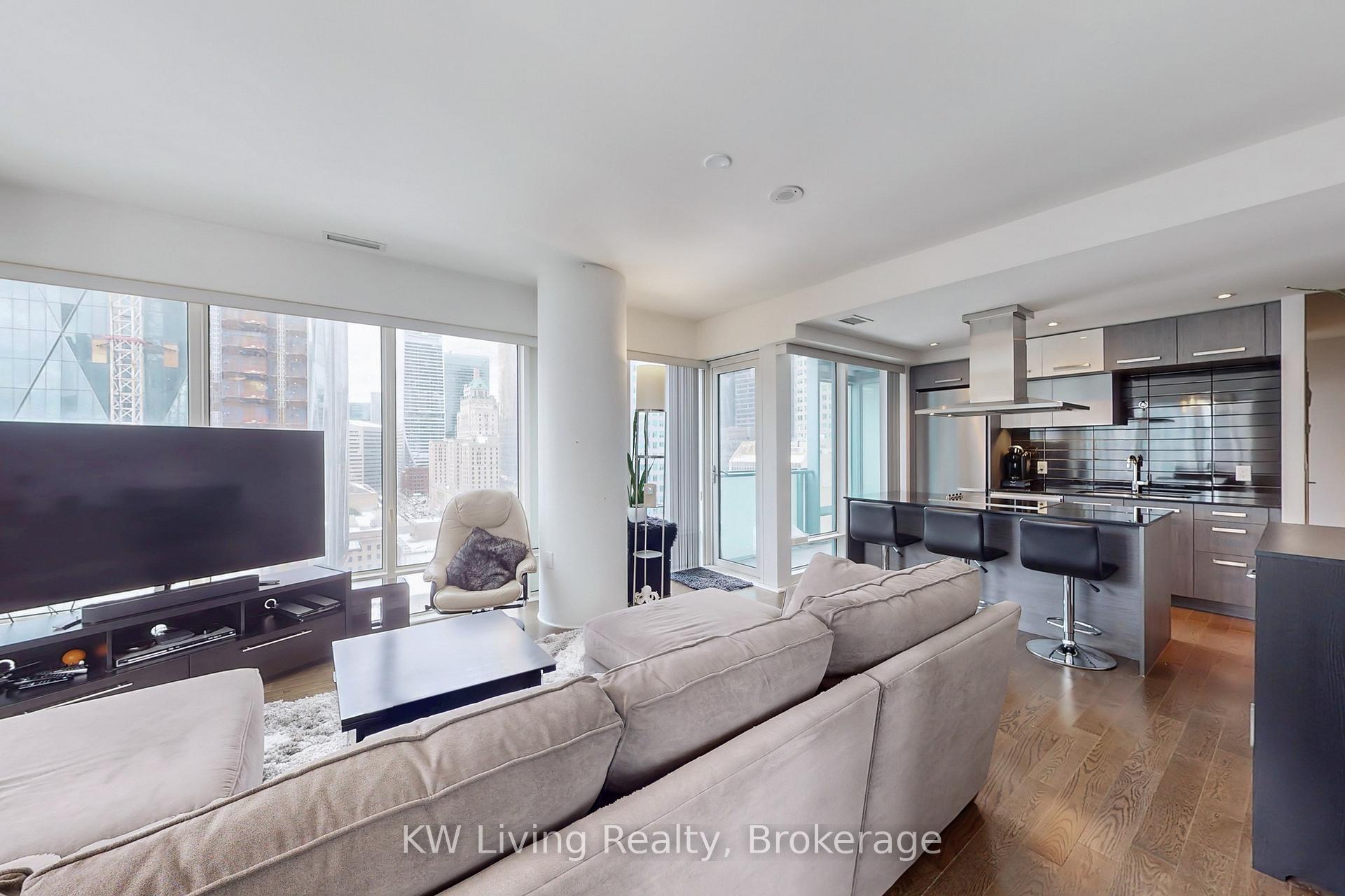 Photo 8 of Unit 1802, 8 The Esplanade, Toronto, Waterfront Communities — HOMEH