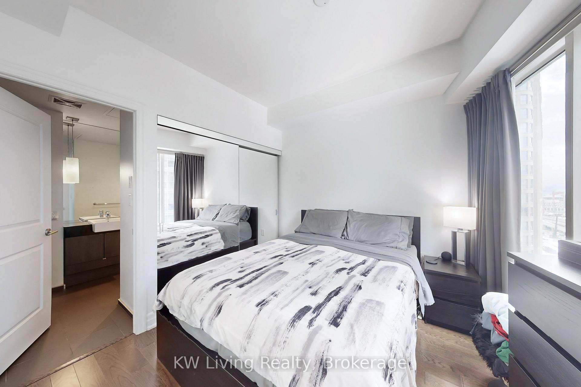 Photo 17 of Unit 1802, 8 The Esplanade, Toronto, Waterfront Communities — HOMEH