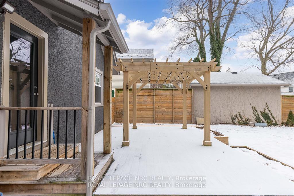Photo 3 of 54 Downing Street, St. Catharines, Old Glenridge — HOMEH