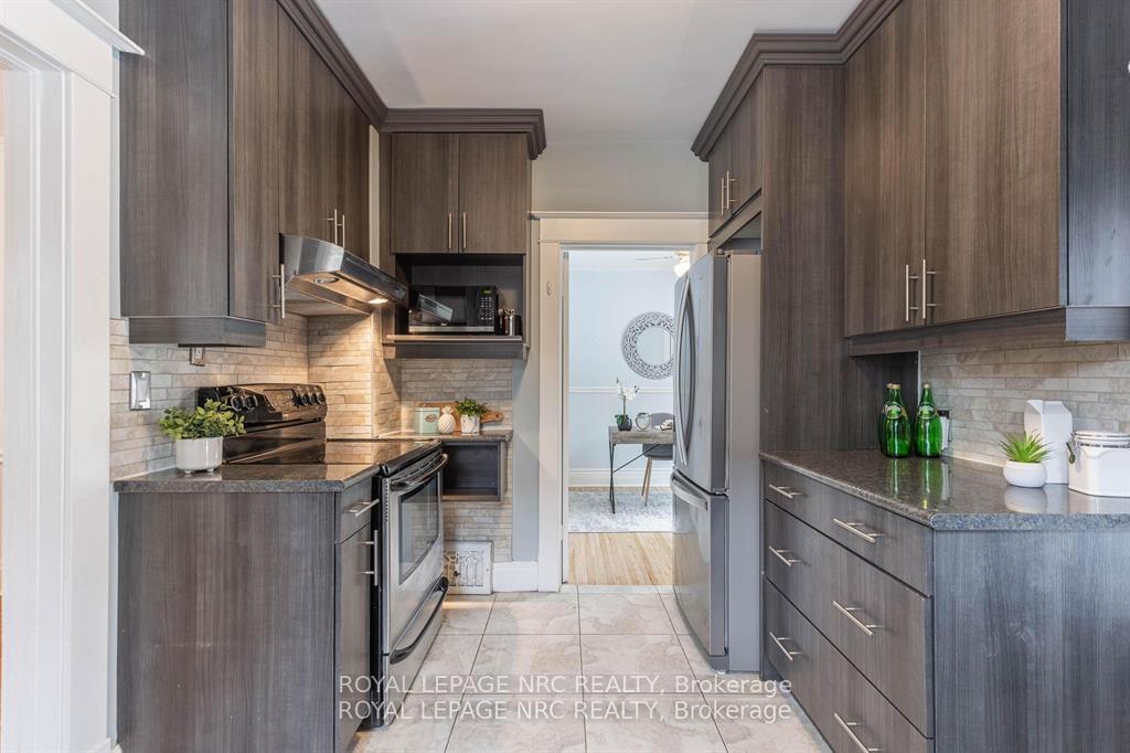 Photo 13 of 54 Downing Street, St. Catharines, Old Glenridge — HOMEH
