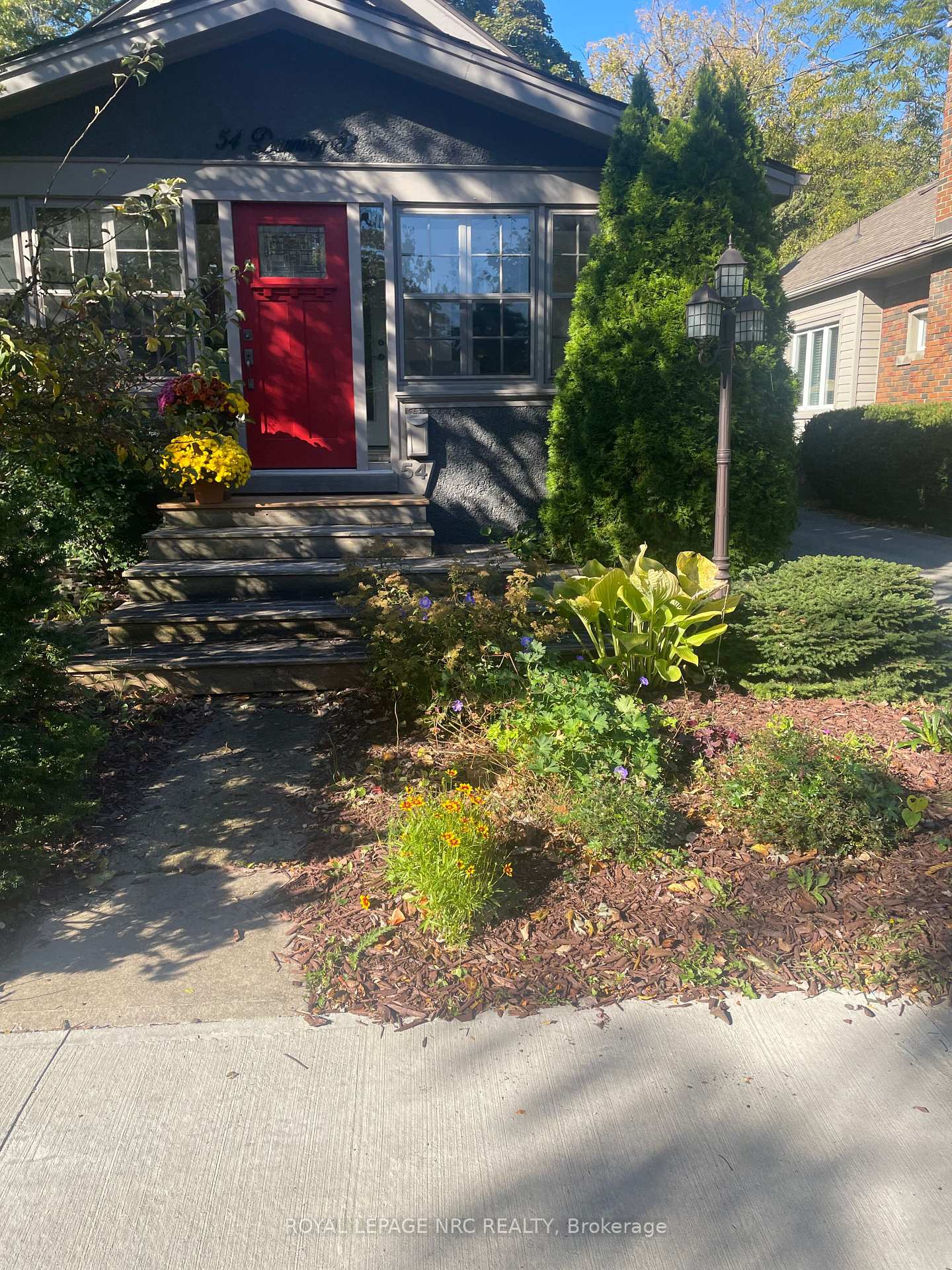 Photo 26 of 54 Downing Street, St. Catharines, Old Glenridge — HOMEH