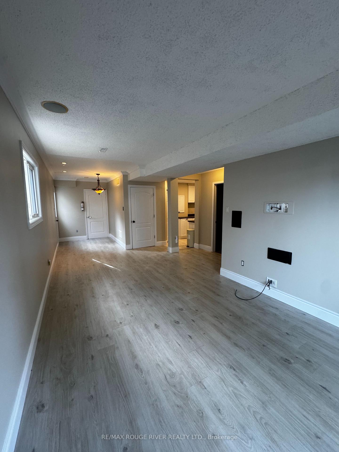 Photo 7 of Unit Lower, 40 Farncomb Crescent, Clarington, Bowmanville — HOMEH