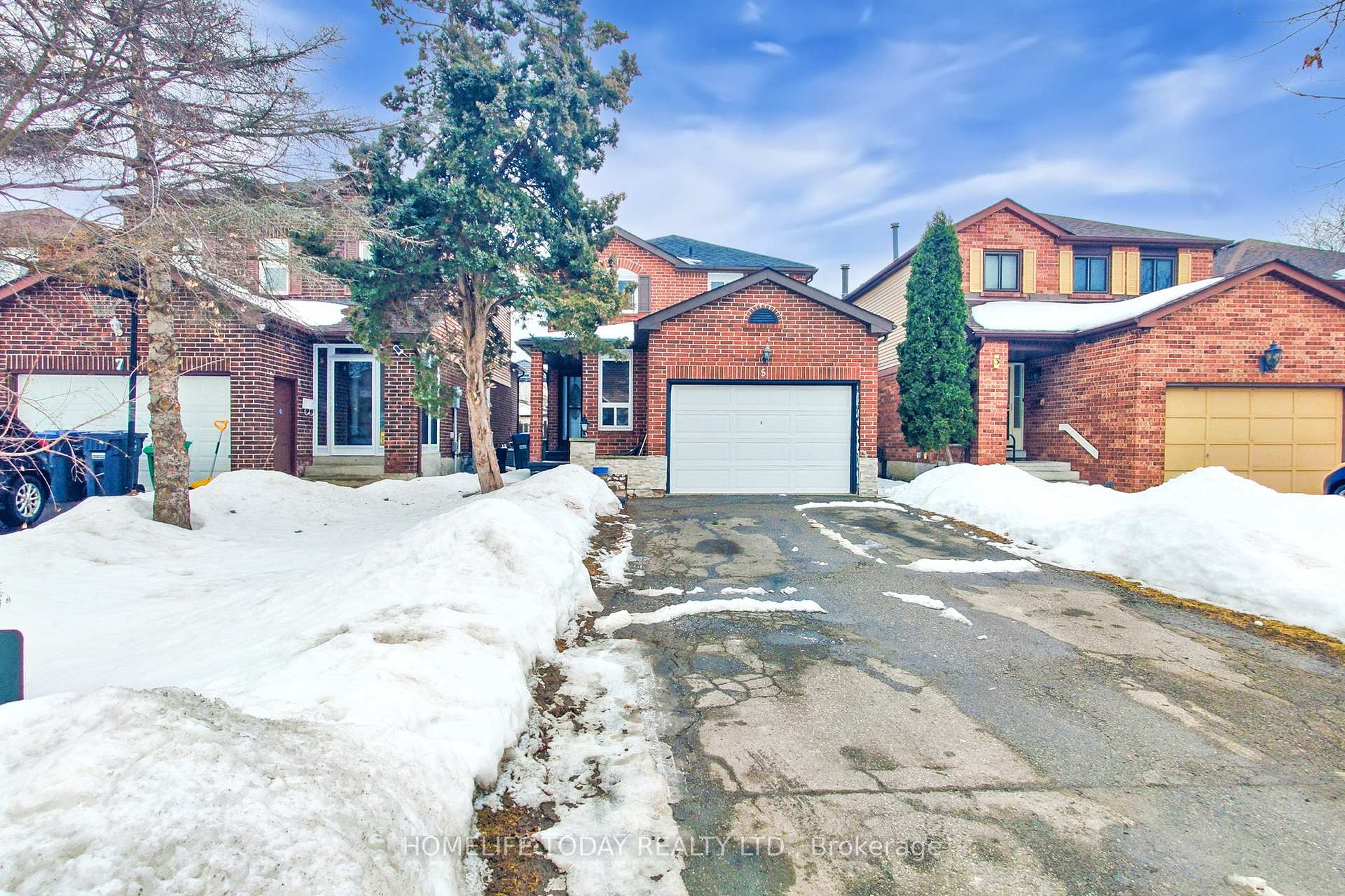 Front of 5 Rustywood Drive