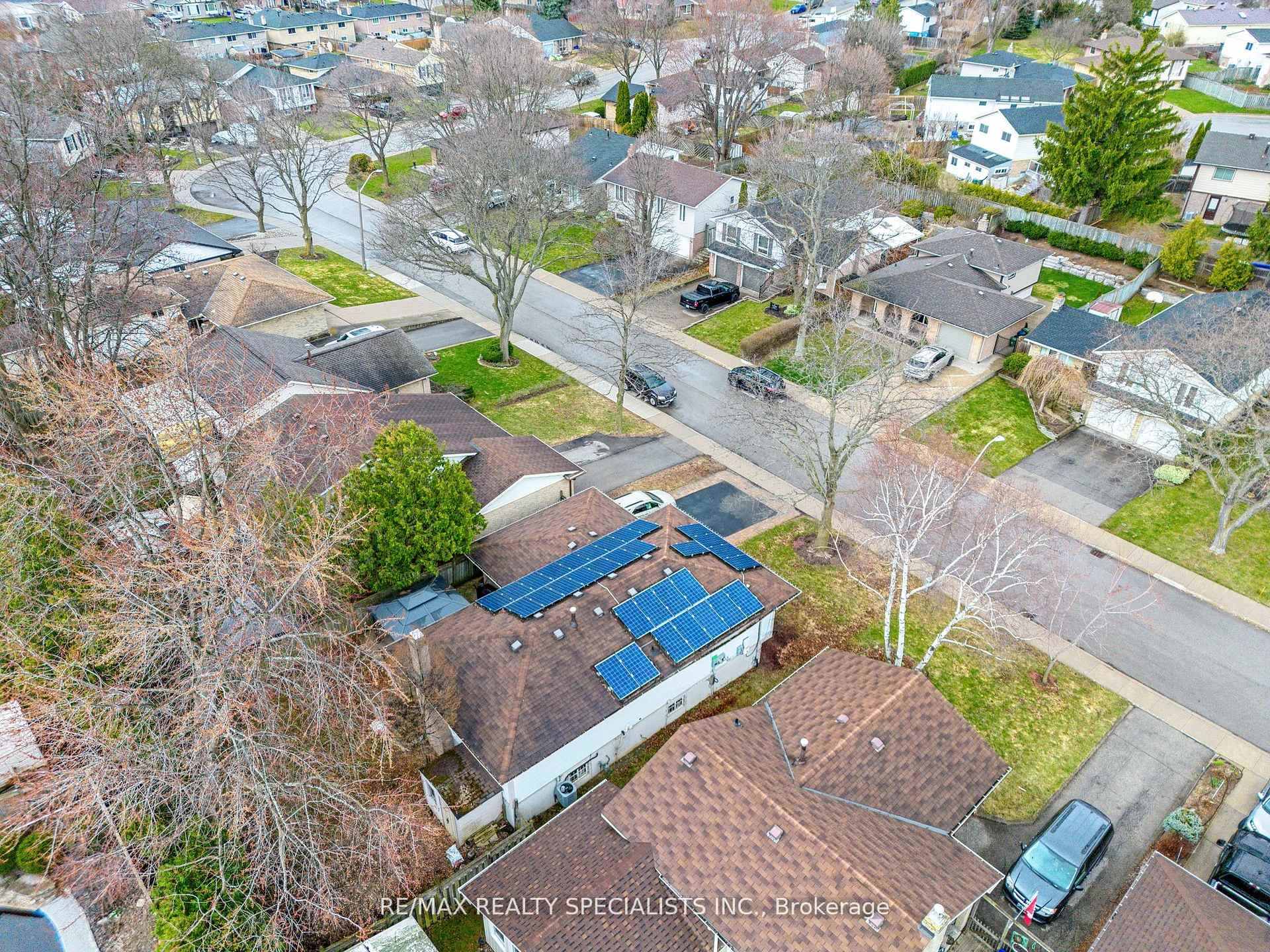 Photo 40 of 35 Forestgate Drive, Hamilton, Fessenden — HOMEH