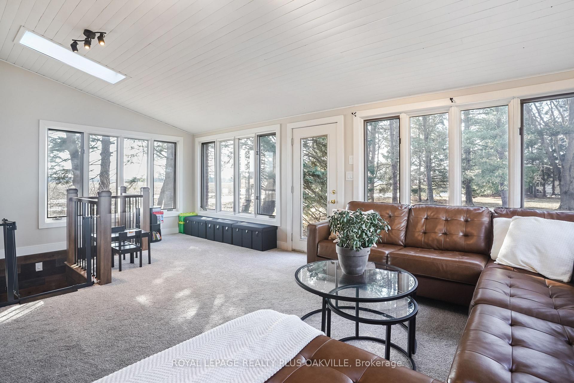 Photo 21 of 3363 Jerseyville Road W, Hamilton, Rural Ancaster — HOMEH
