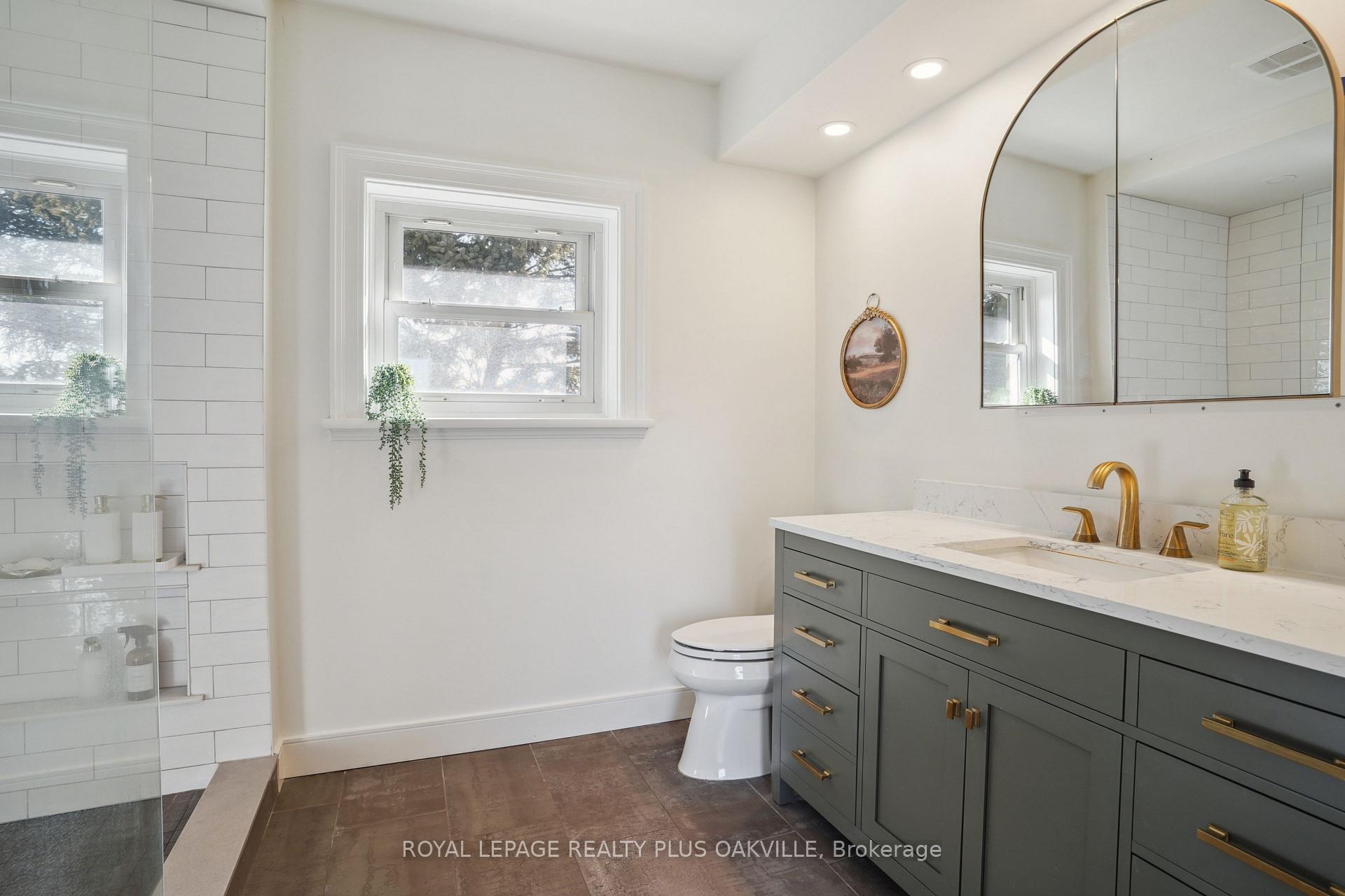 Photo 29 of 3363 Jerseyville Road W, Hamilton, Rural Ancaster — HOMEH