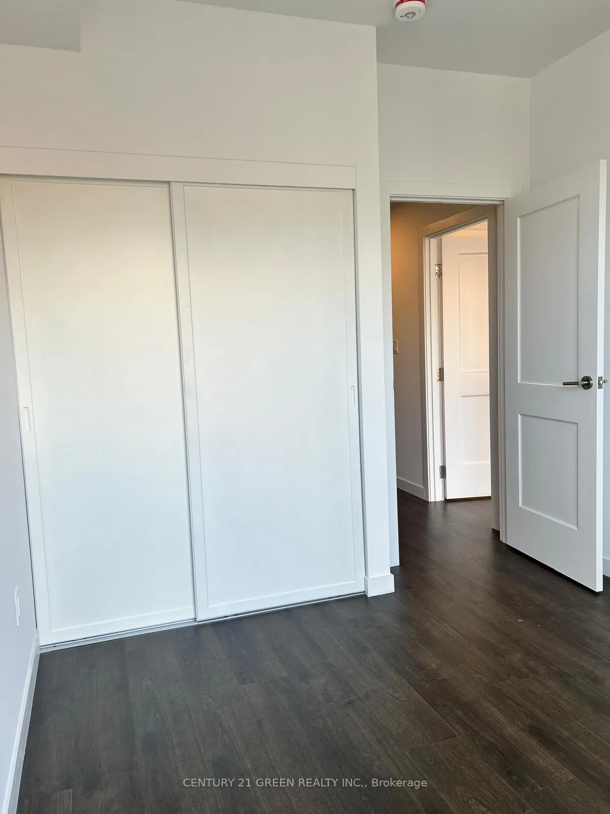 Photo 7 of Unit 14, 113 Marydale Avenue, Markham, Middlefield — HOMEH
