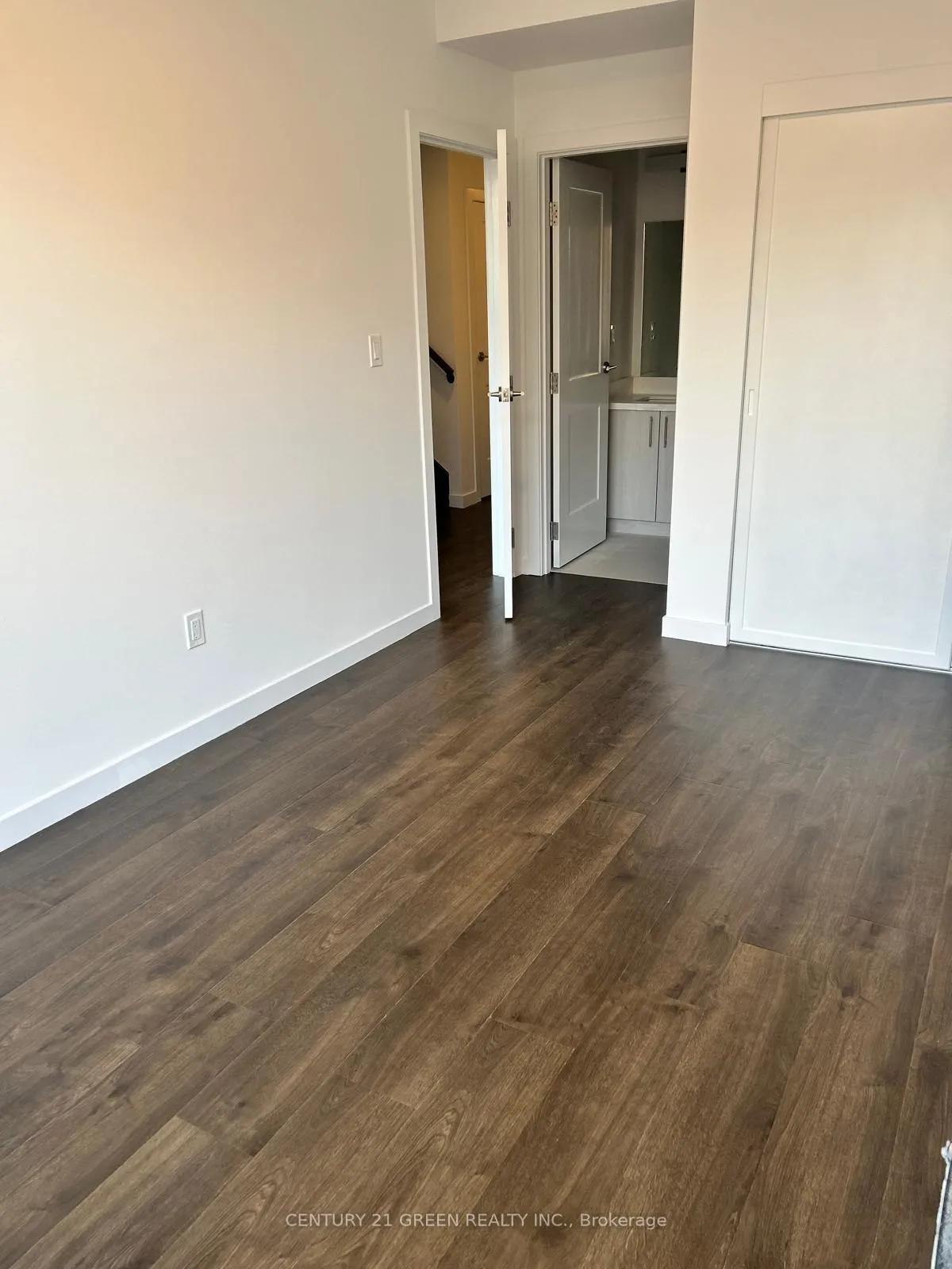 Photo 8 of Unit 14, 113 Marydale Avenue, Markham, Middlefield — HOMEH