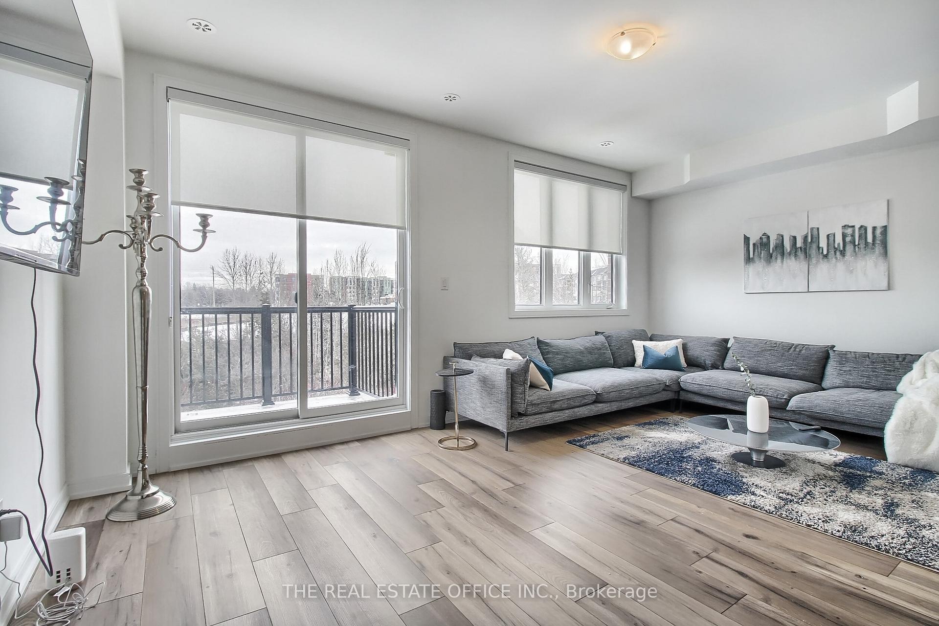 Photo 15 of 40 Blue Forest Crescent, Barrie, Innis-Shore — HOMEH