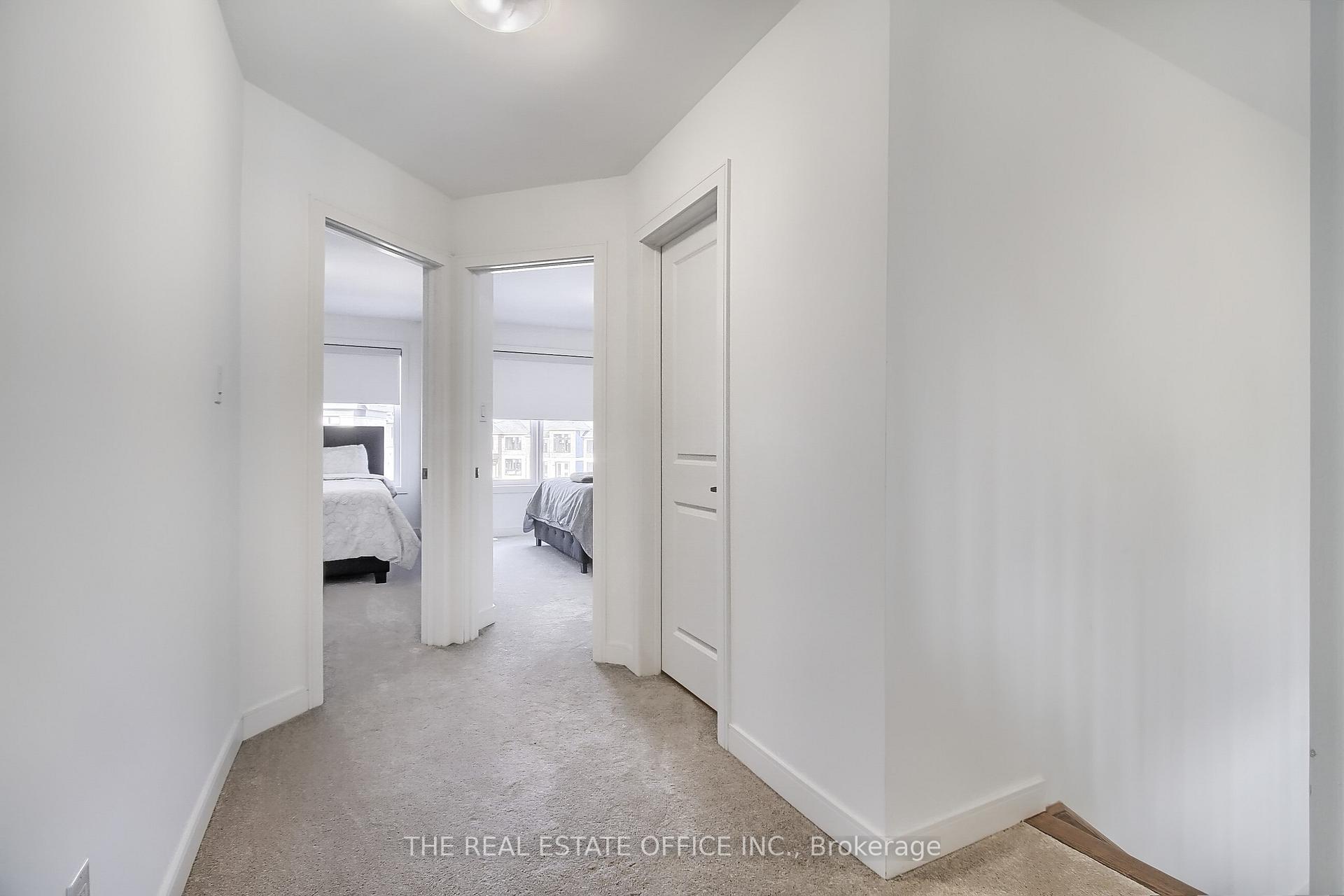 Photo 18 of 40 Blue Forest Crescent, Barrie, Innis-Shore — HOMEH
