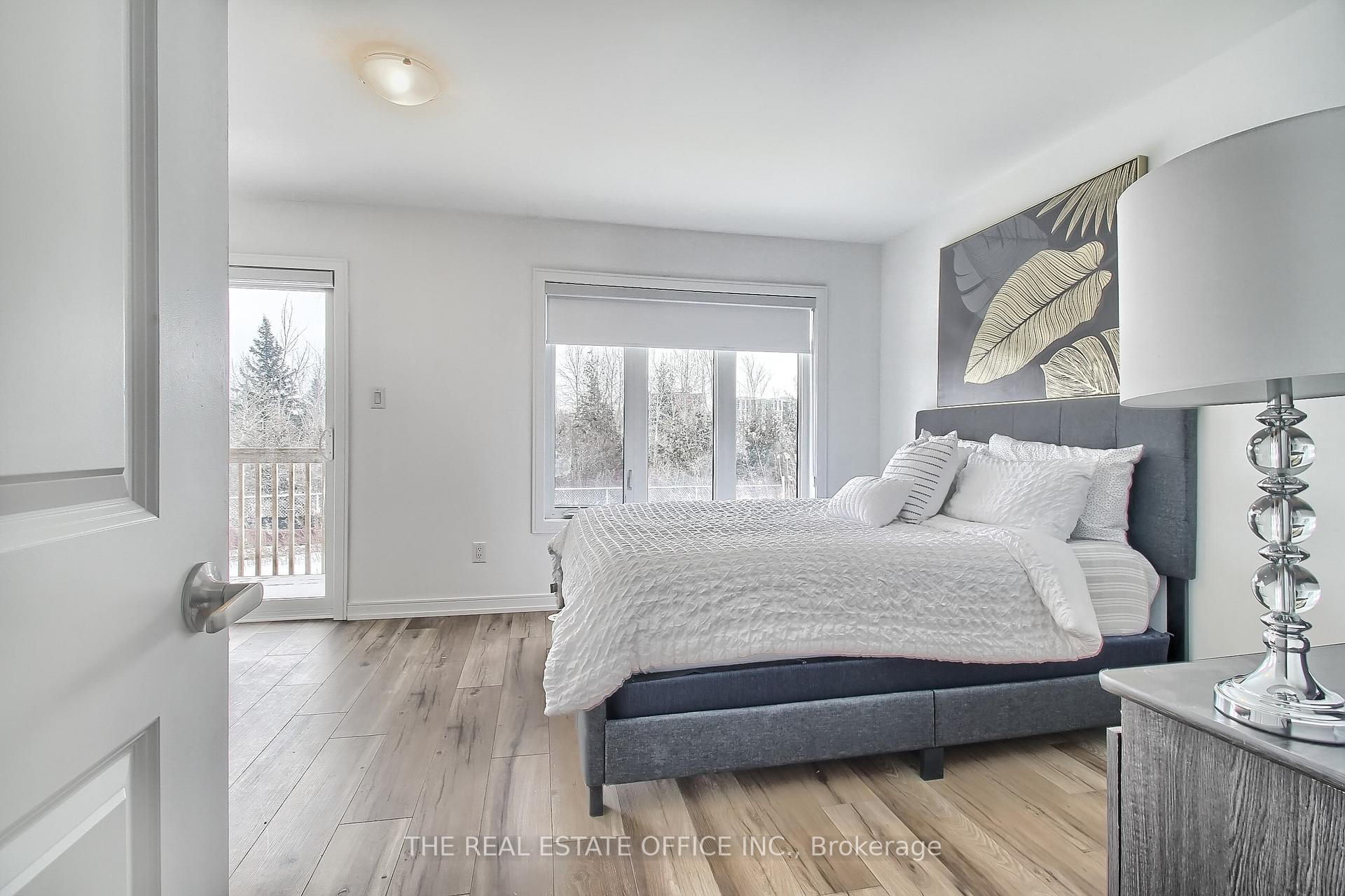 Photo 31 of 40 Blue Forest Crescent, Barrie, Innis-Shore — HOMEH
