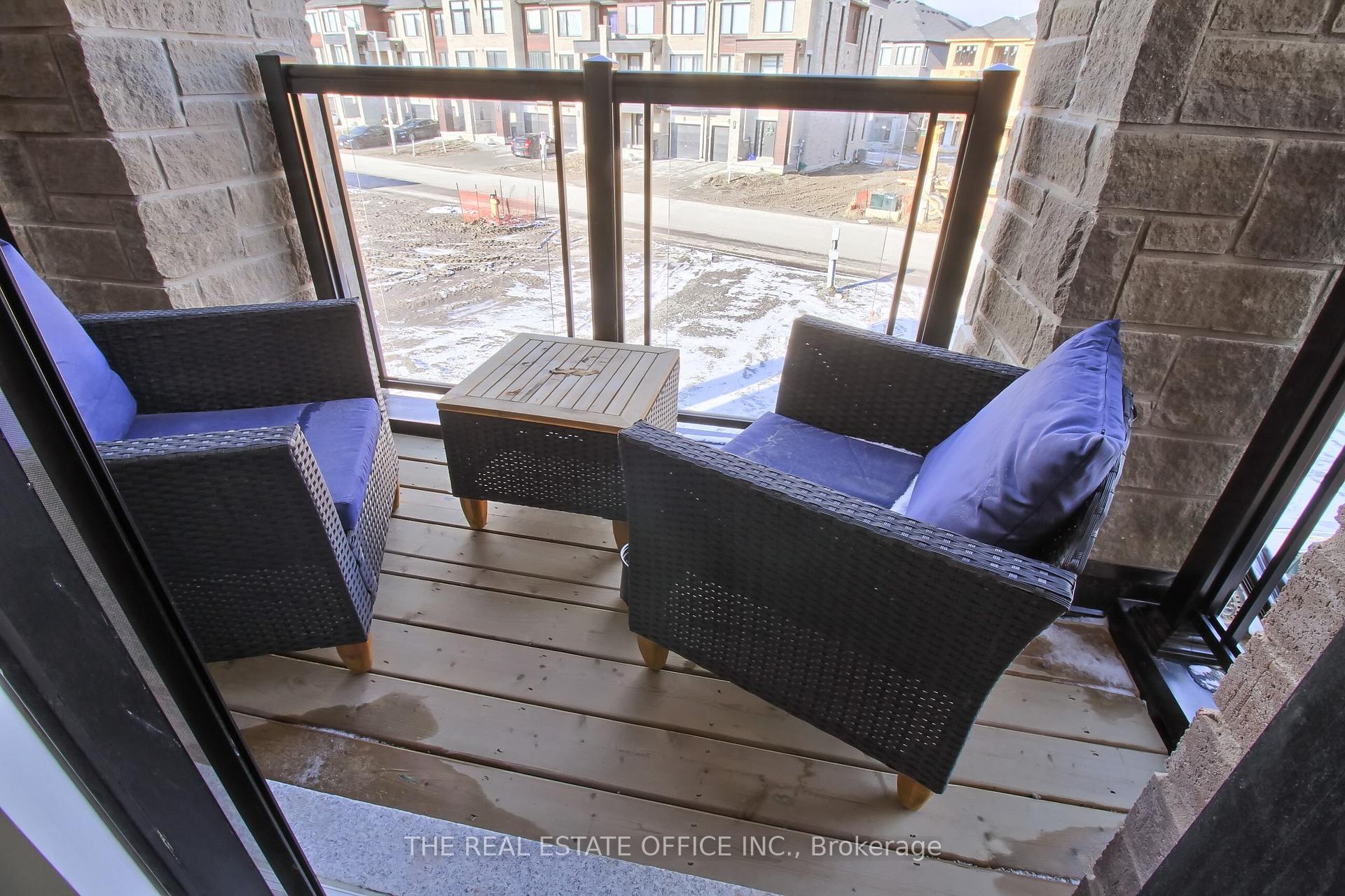 Photo 36 of 40 Blue Forest Crescent, Barrie, Innis-Shore — HOMEH