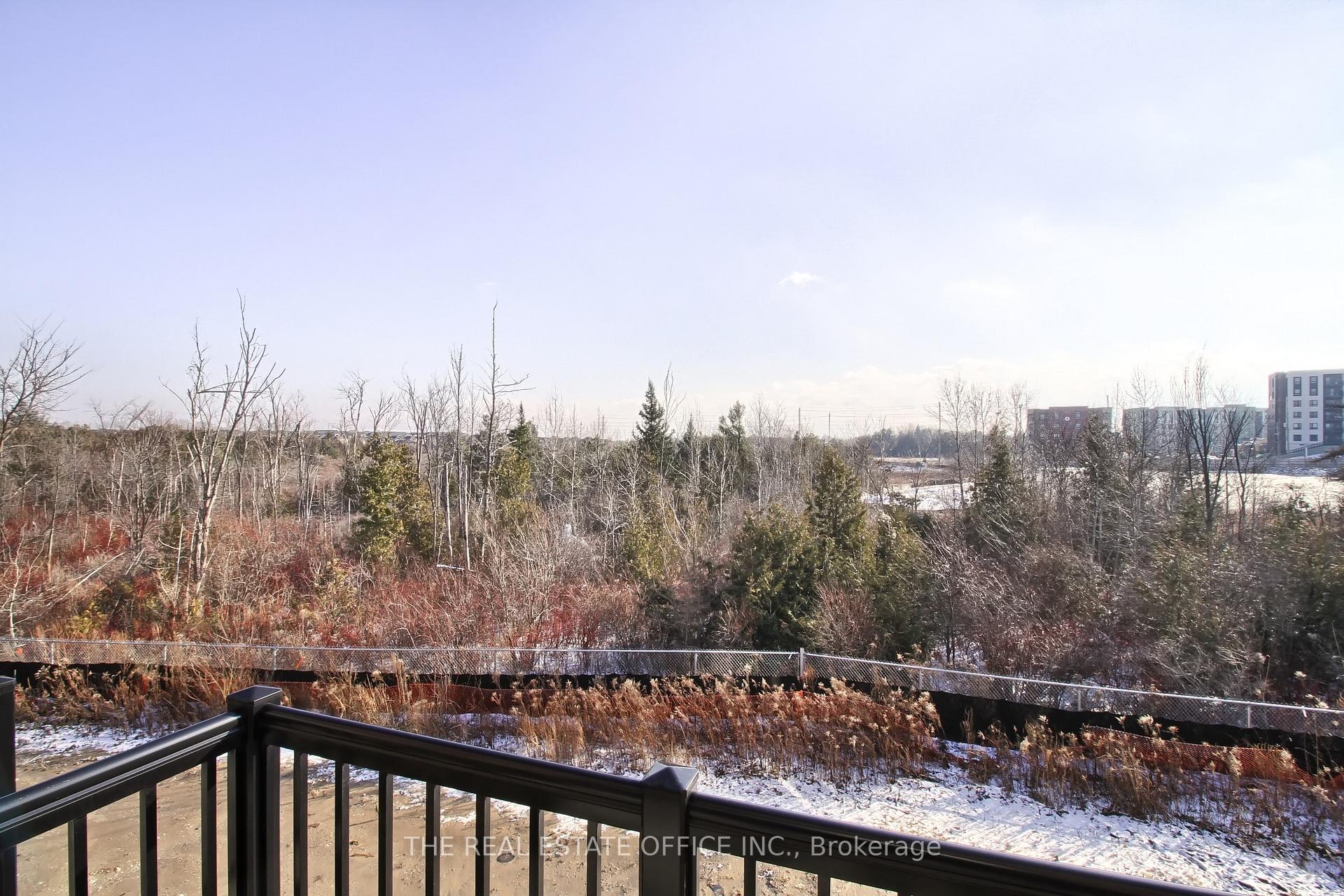 Photo 42 of 40 Blue Forest Crescent, Barrie, Innis-Shore — HOMEH