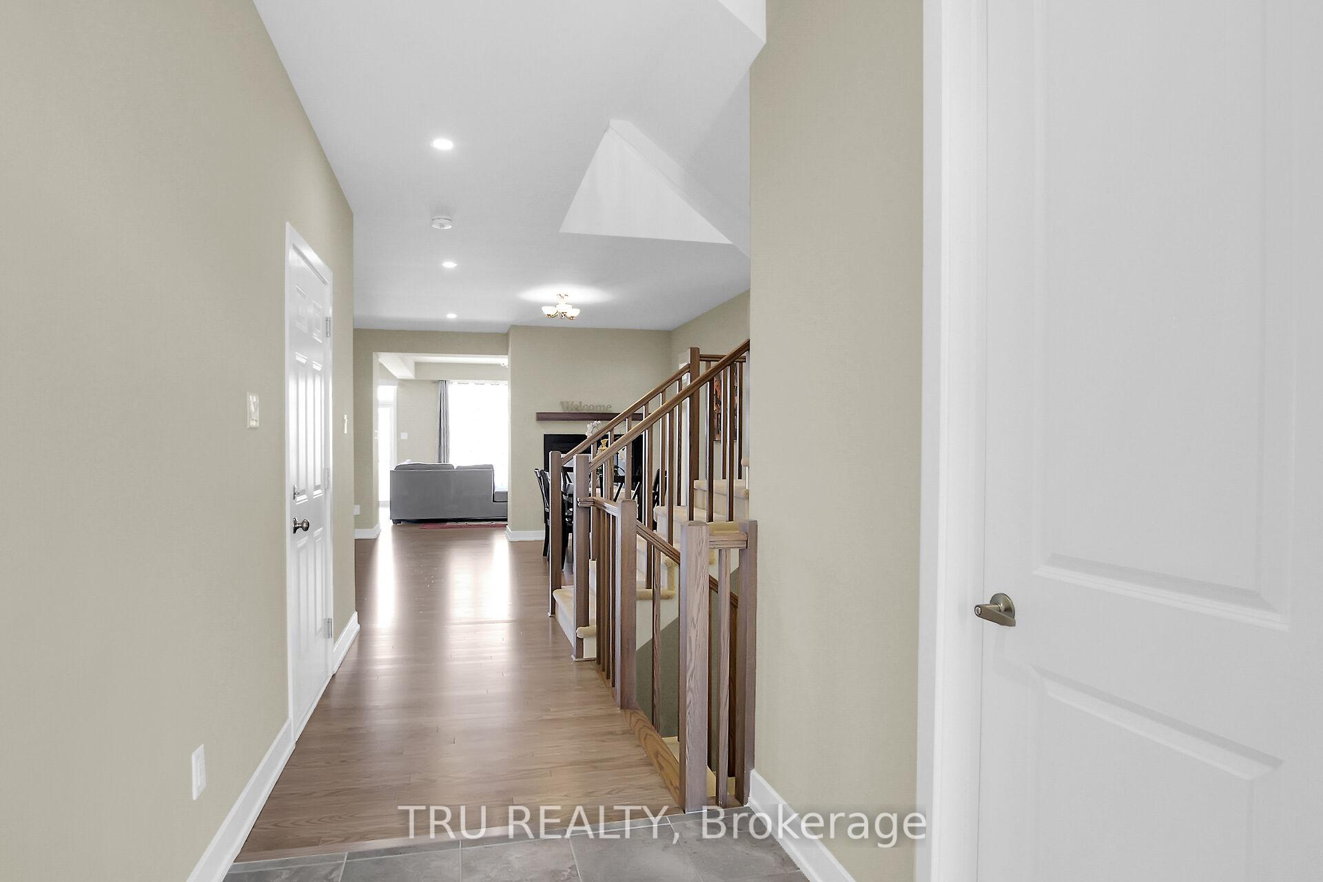 Photo 4 of 935 Embankment Street, Ottawa, Stittsville (South) — HOMEH