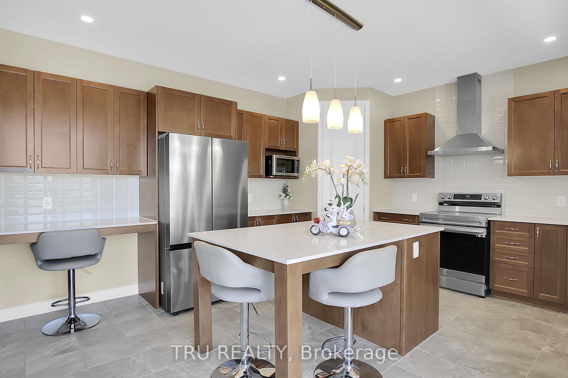 Photo 8 of 935 Embankment Street, Ottawa, Stittsville (South) — HOMEH