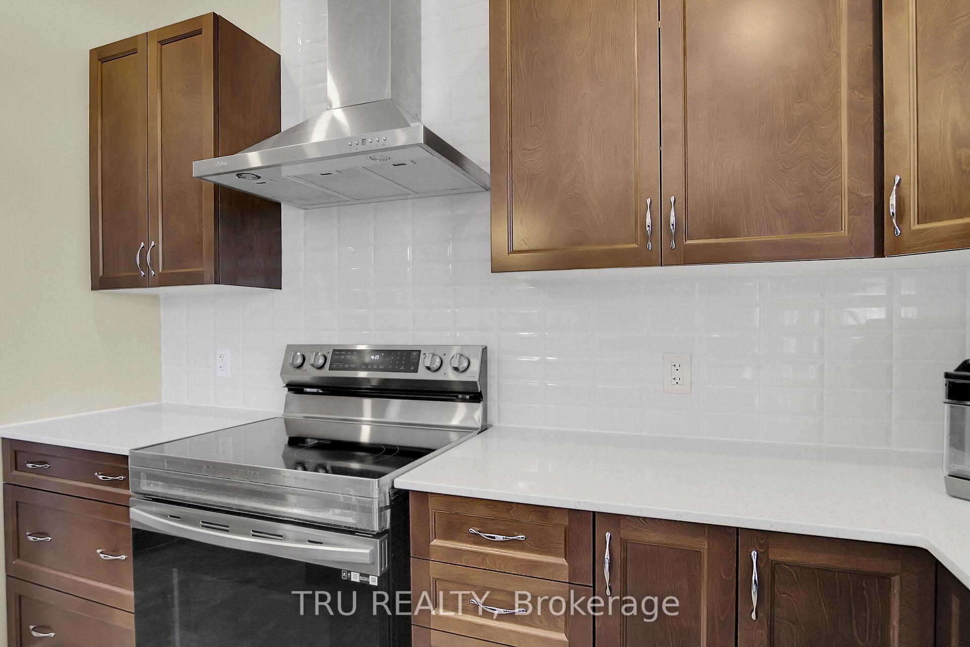 Photo 10 of 935 Embankment Street, Ottawa, Stittsville (South) — HOMEH