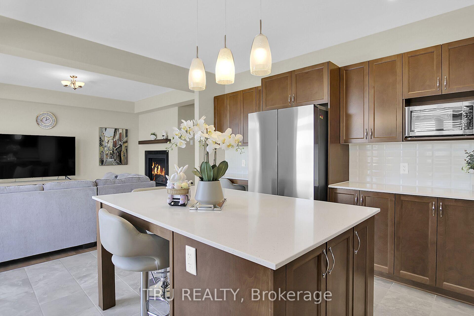 Photo 11 of 935 Embankment Street, Ottawa, Stittsville (South) — HOMEH