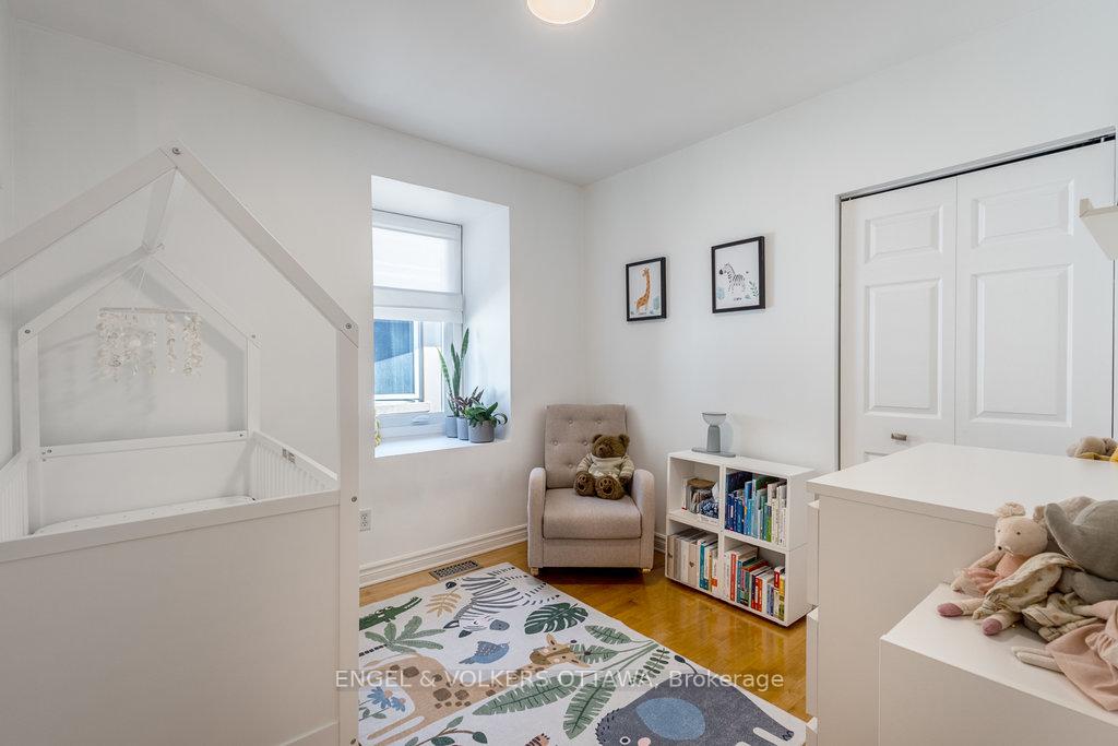 Photo 12 of 42 Carlyle Avenue, Ottawa, Old Ottawa South — HOMEH