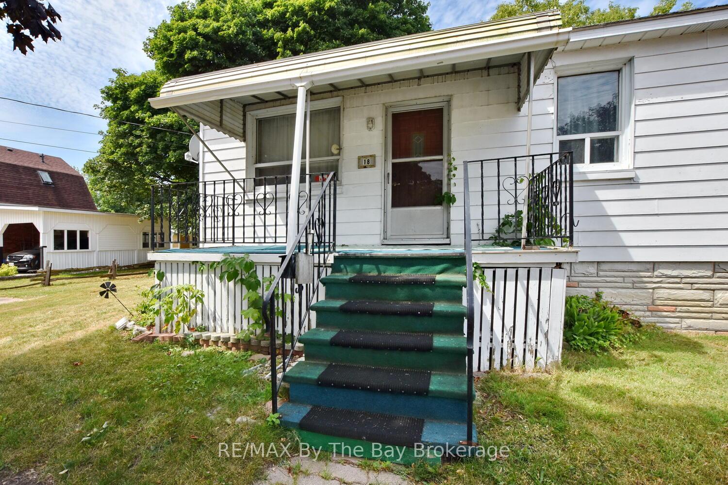 Photo 7 of 18 Birch Street, Collingwood — HOMEH