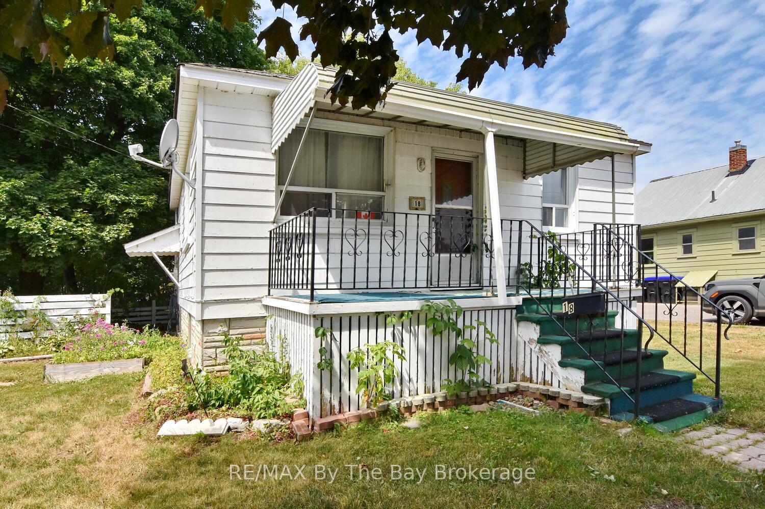Photo 4 of 18 Birch Street, Collingwood — HOMEH