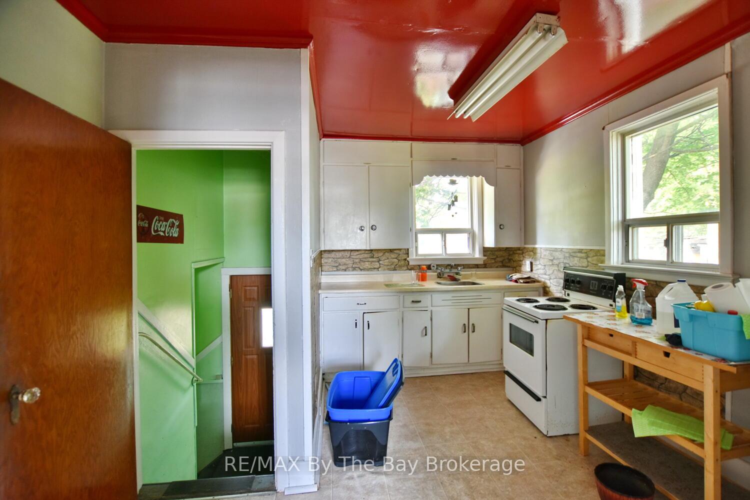 Photo 13 of 18 Birch Street, Collingwood — HOMEH